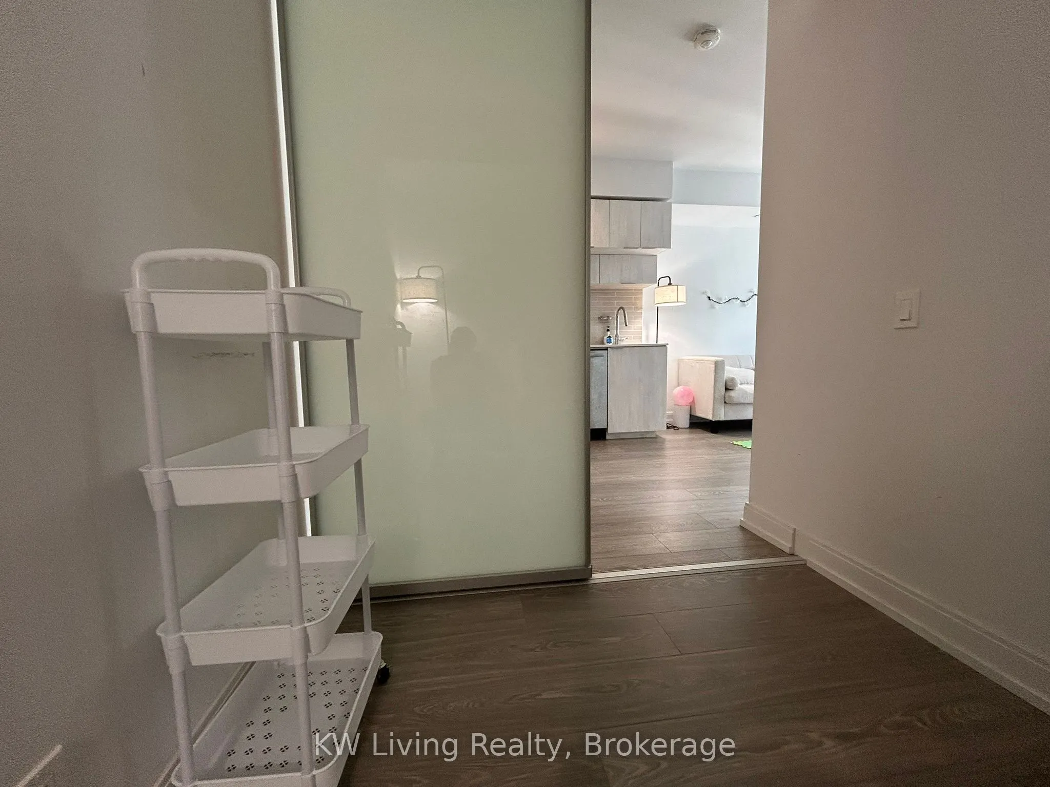181 Dundas Street E, #1601