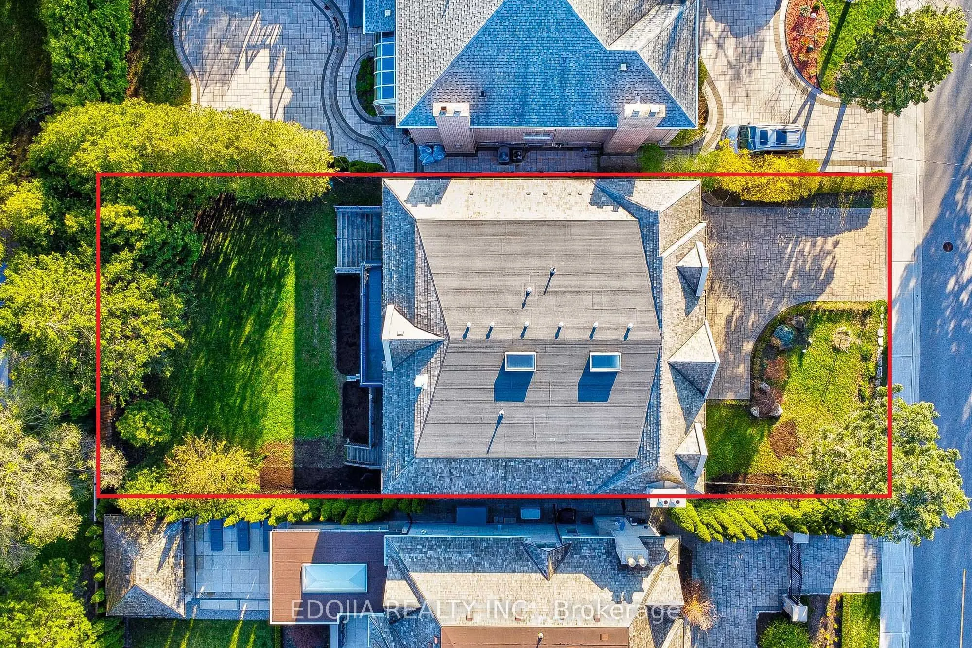 141 Highland Crescent