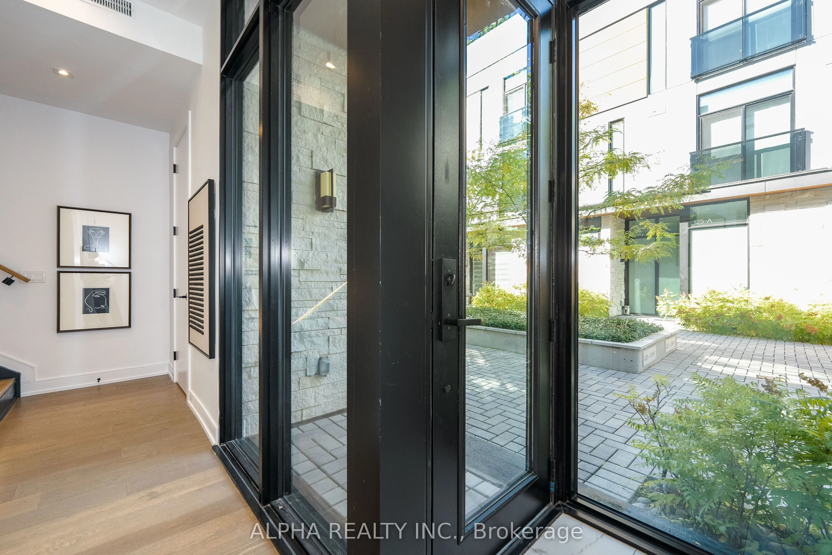 123A Roselawn Avenue