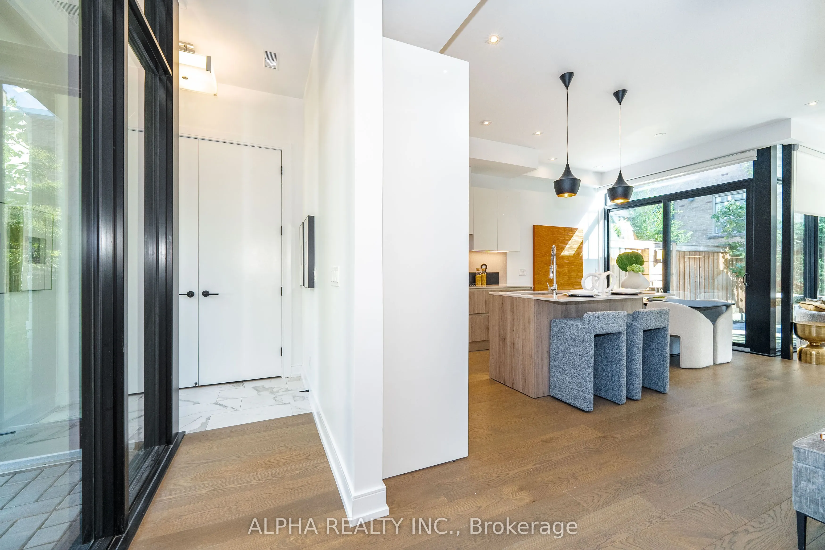 123A Roselawn Avenue