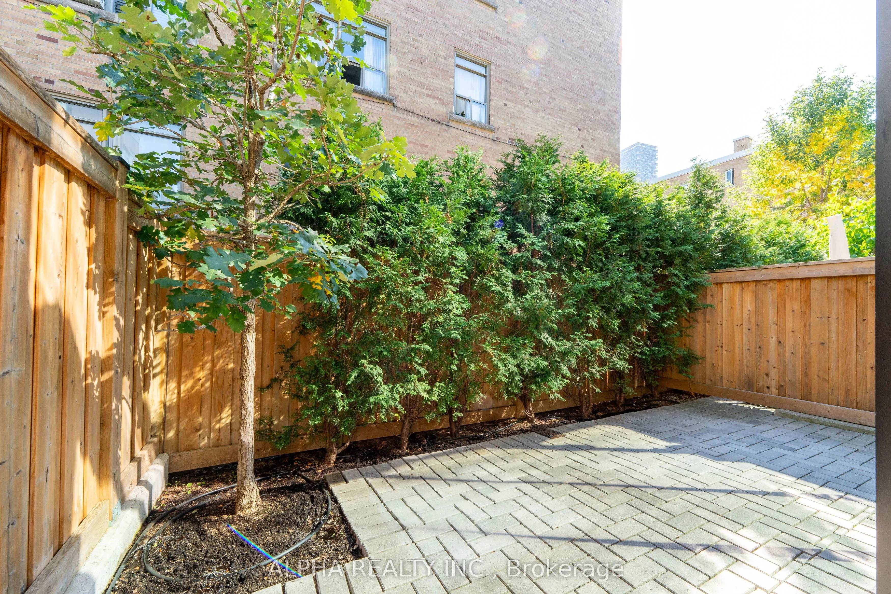 123A Roselawn Avenue