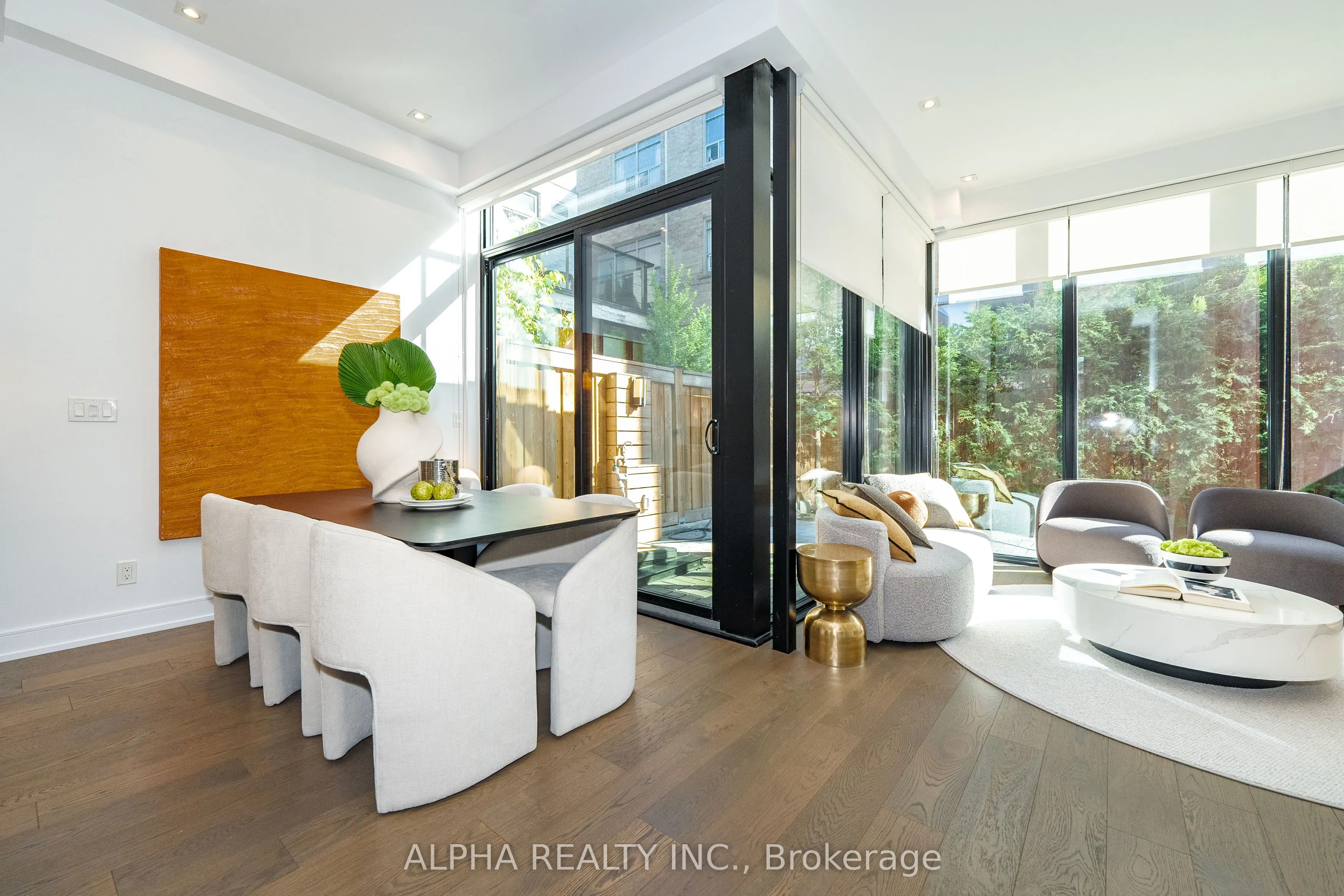123A Roselawn Avenue