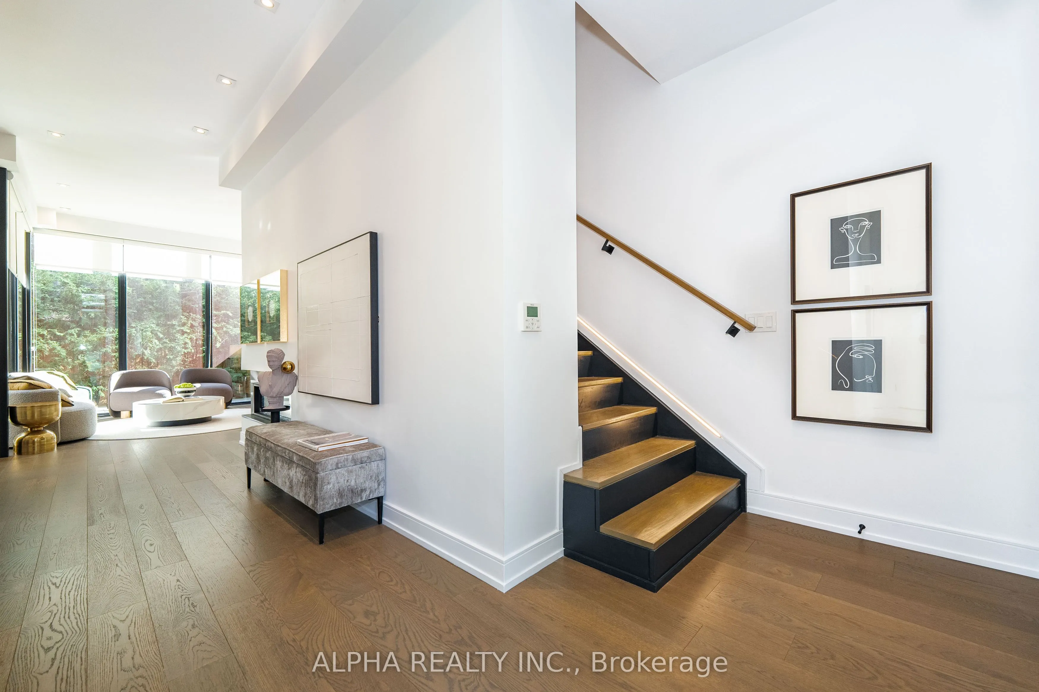 123A Roselawn Avenue