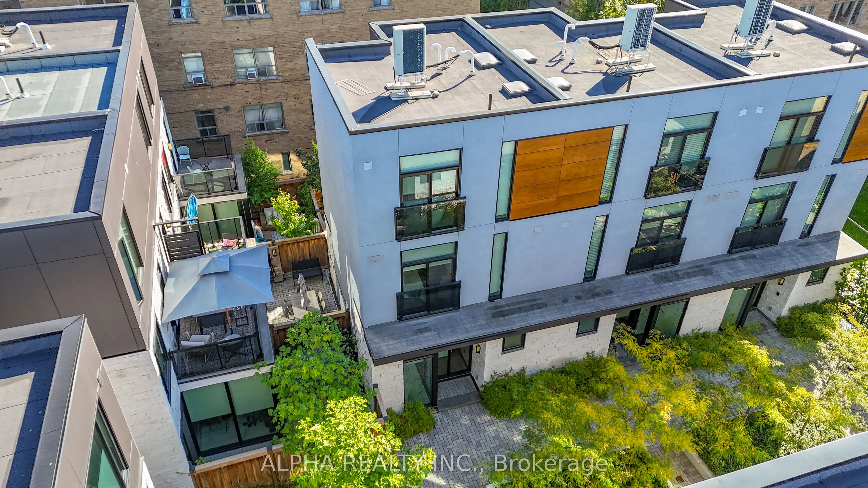 123A Roselawn Avenue