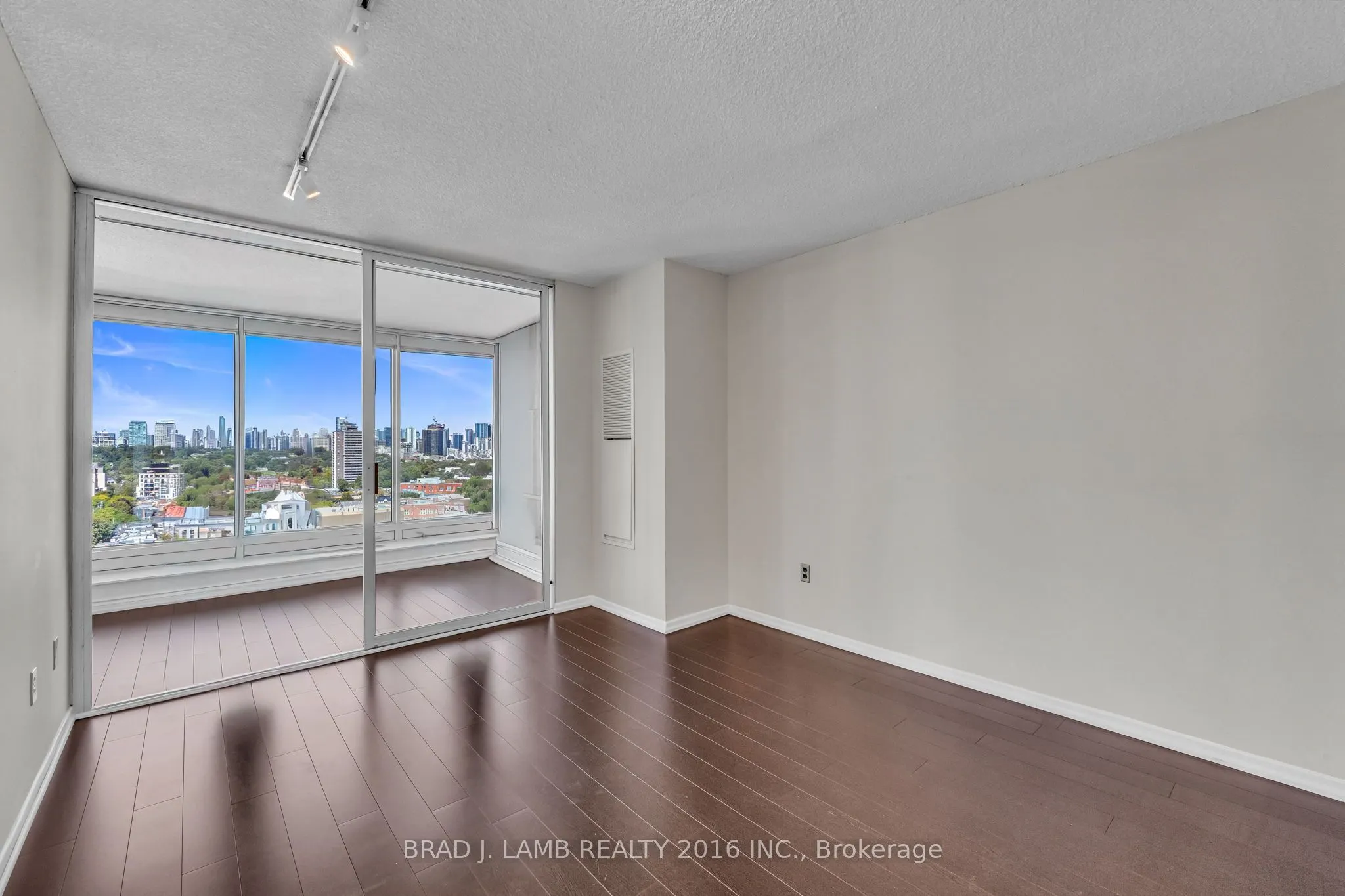 110 Bloor Street W, #1802
