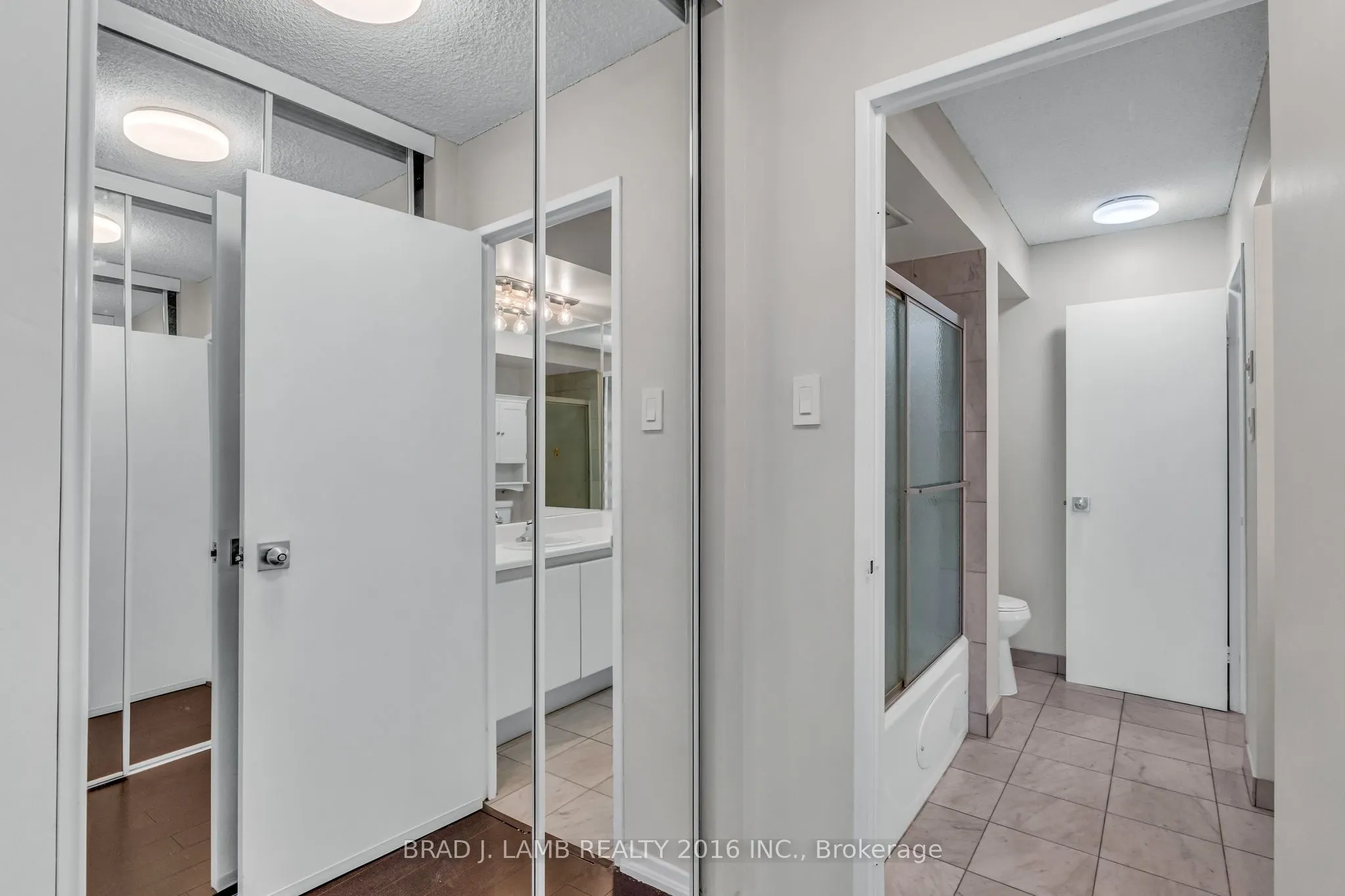 110 Bloor Street W, #1802