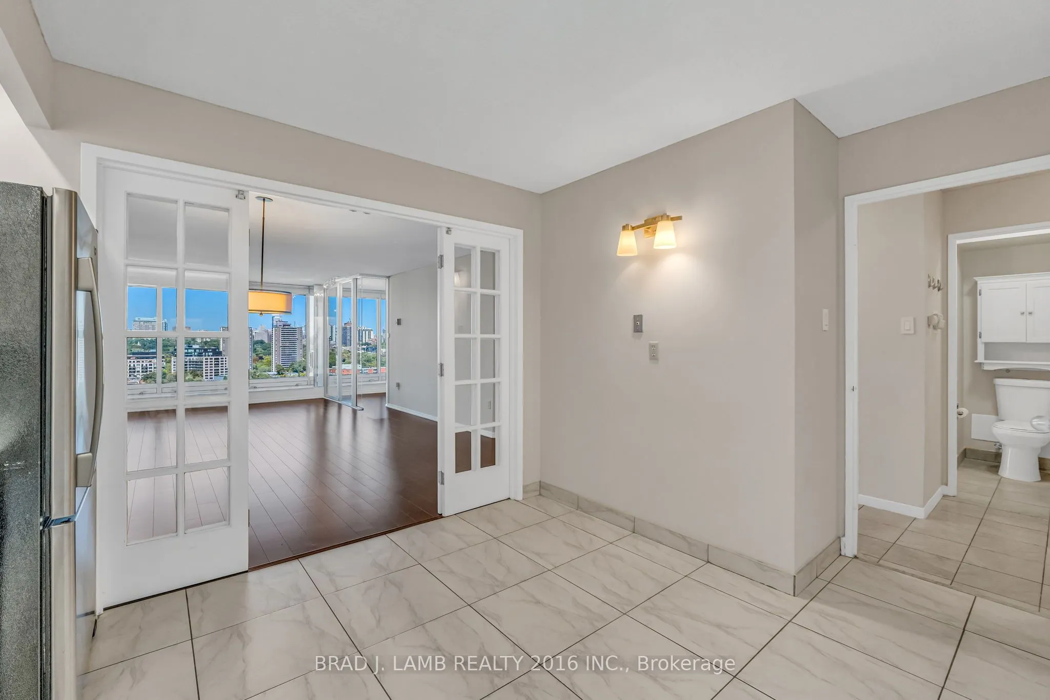 110 Bloor Street W, #1802