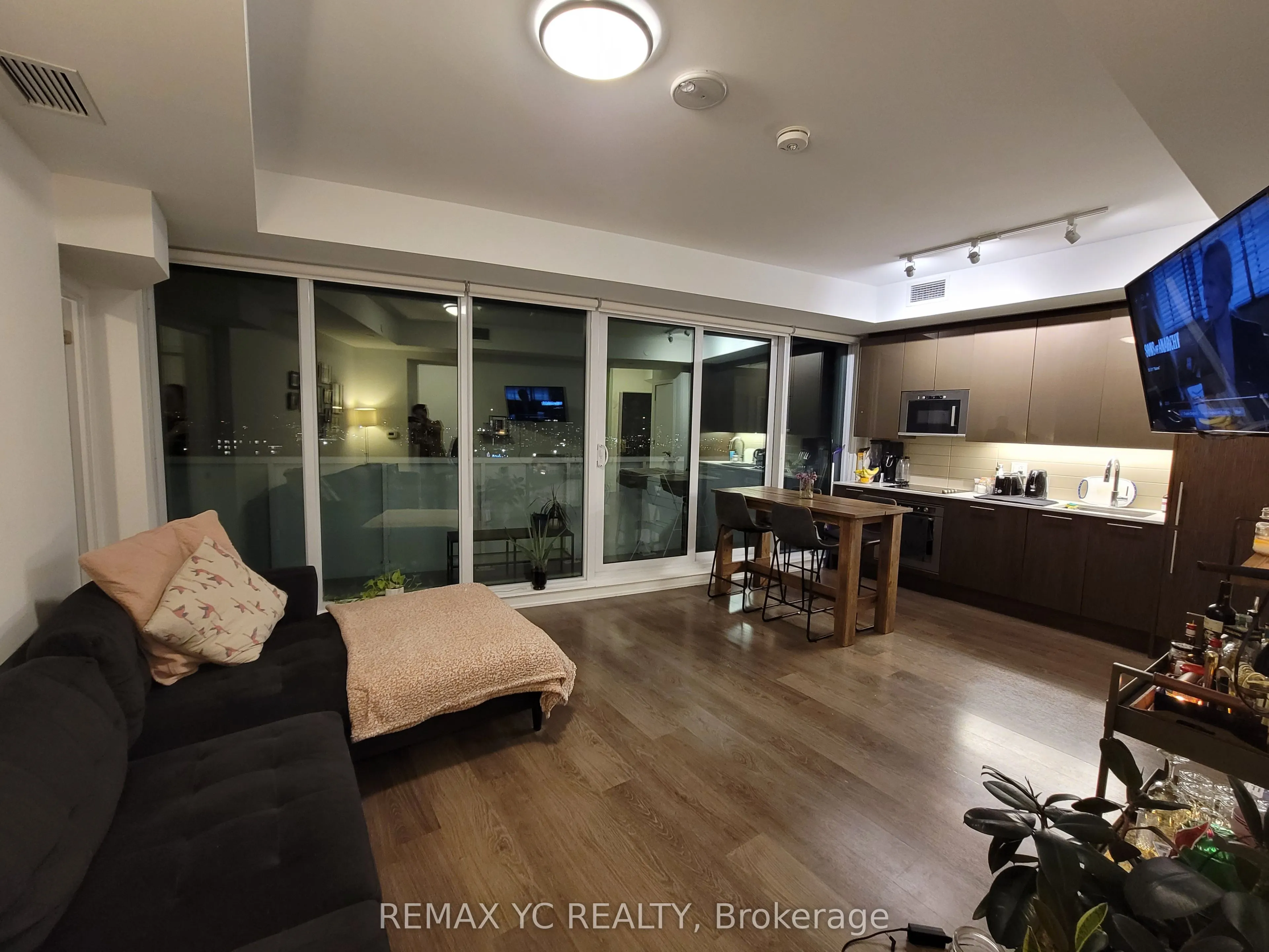403 Church Street, #2509