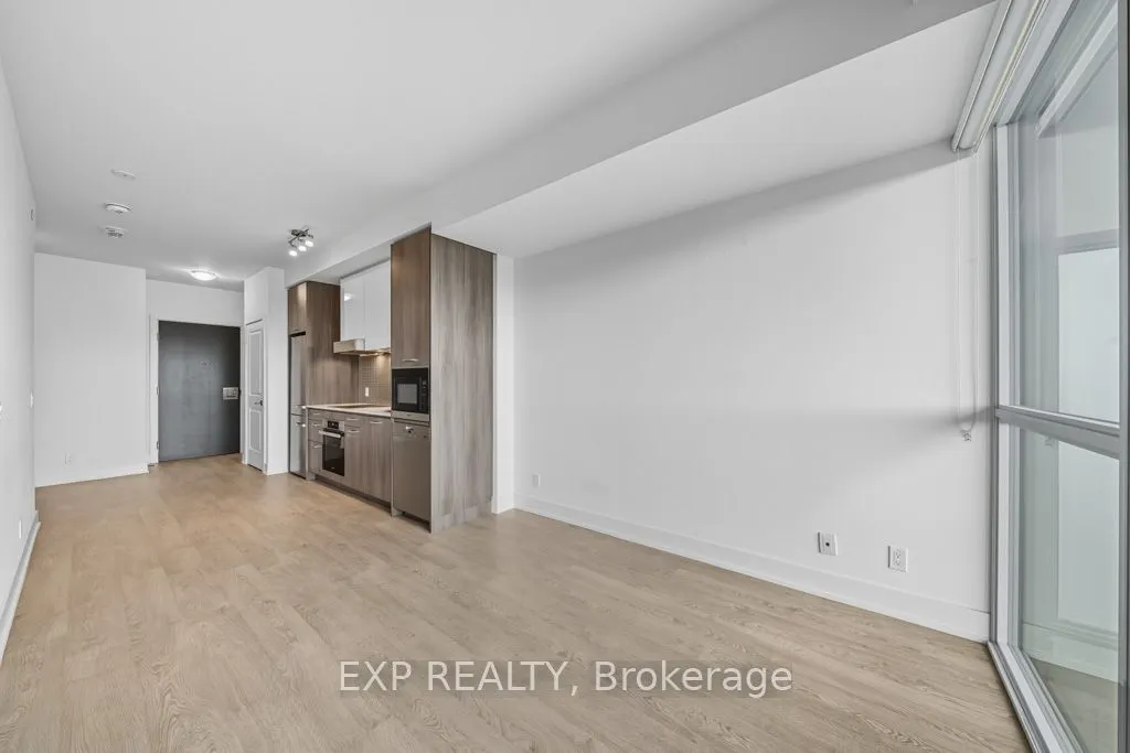 11 Lillian Street, #803
