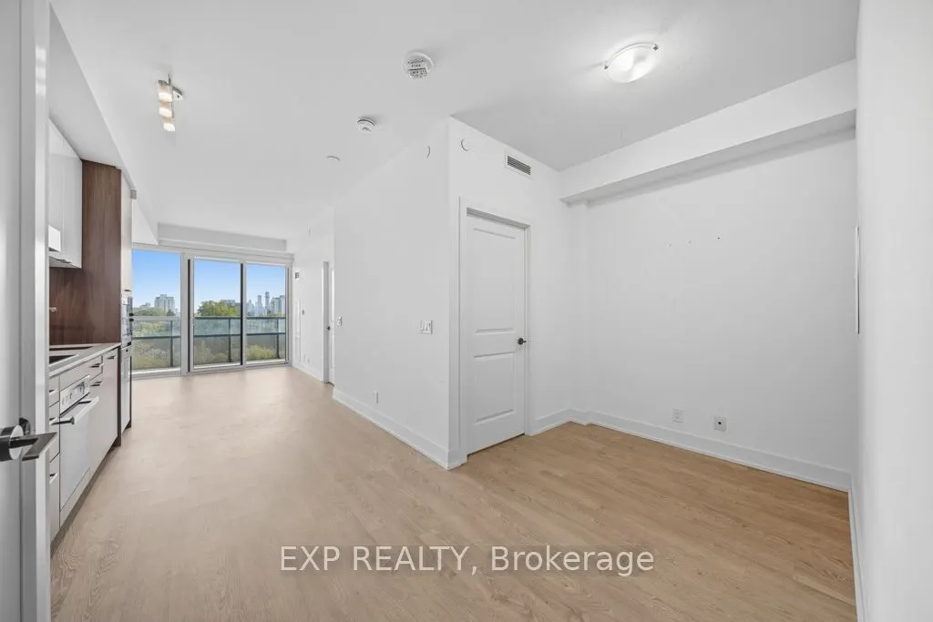 11 Lillian Street, #803