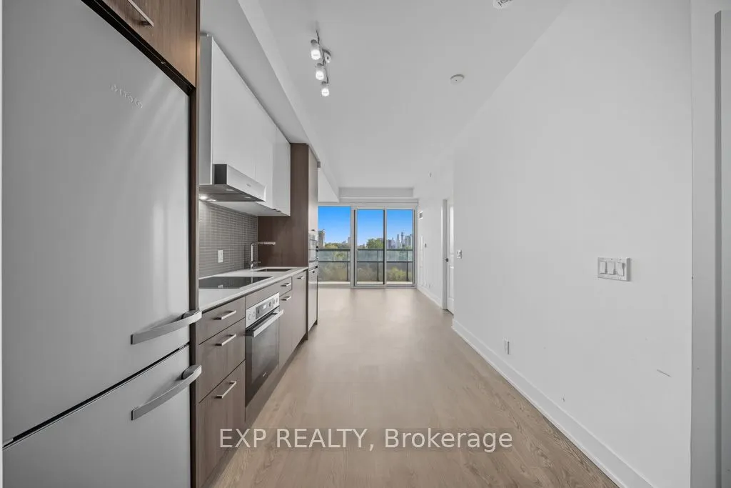 11 Lillian Street, #803