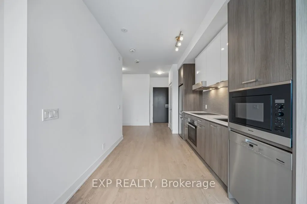 11 Lillian Street, #803