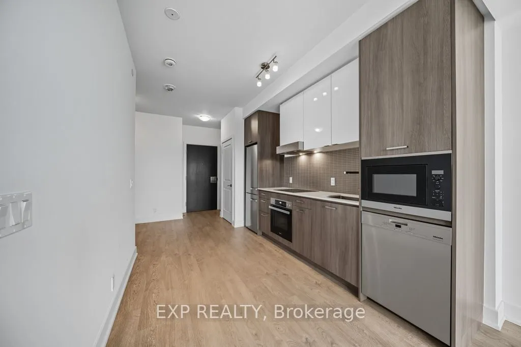 11 Lillian Street, #803