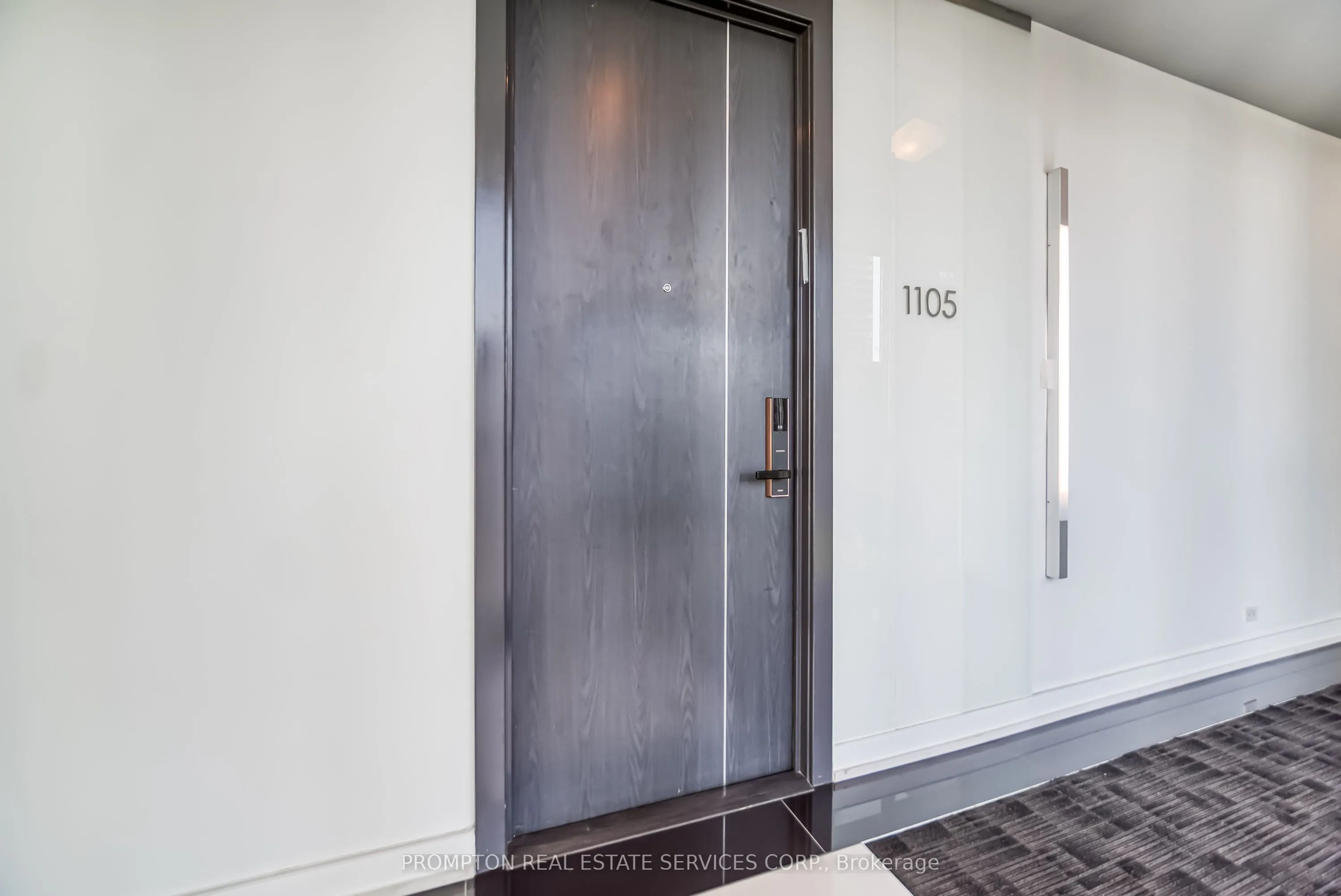 220 George Street, #1105