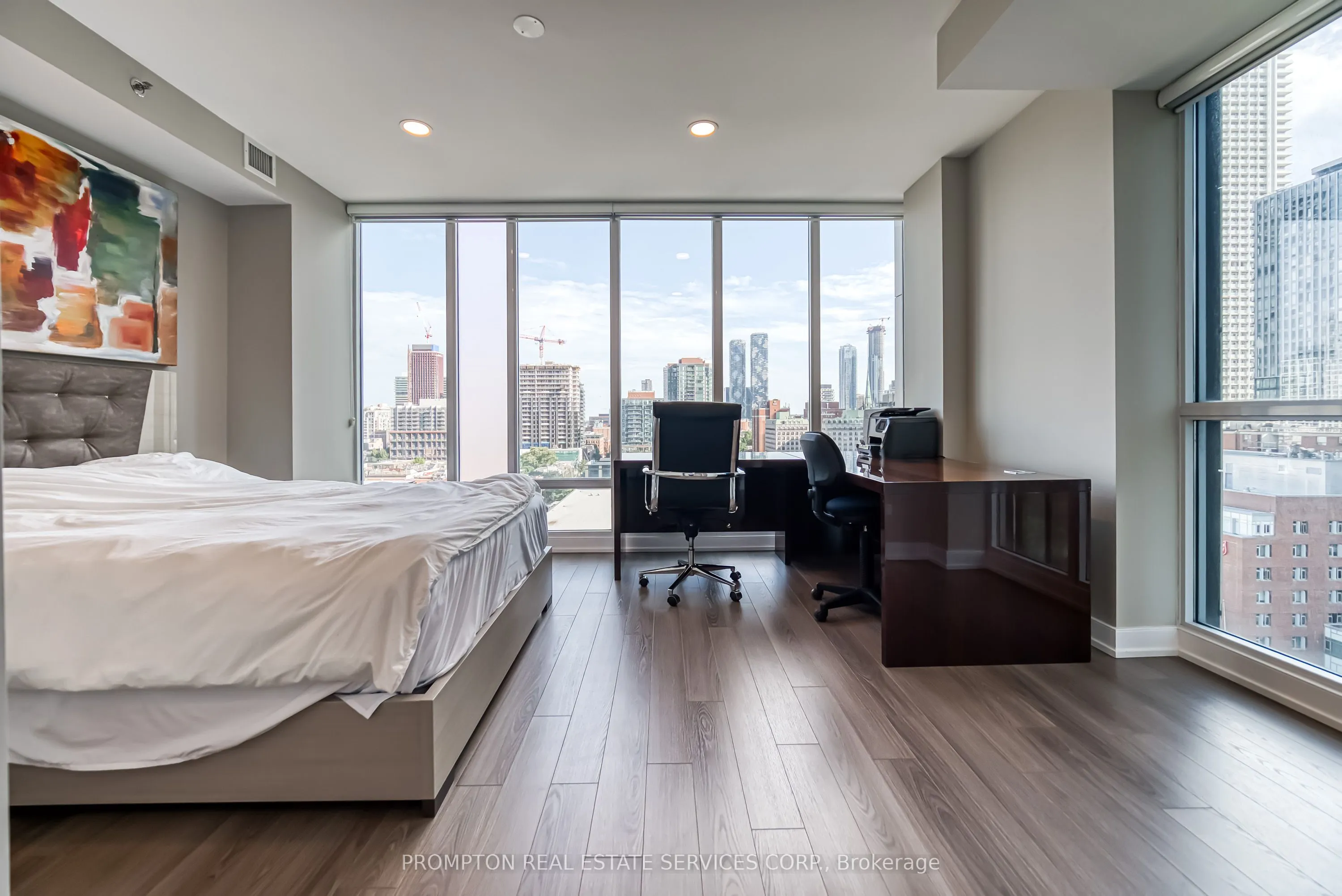 220 George Street, #1105