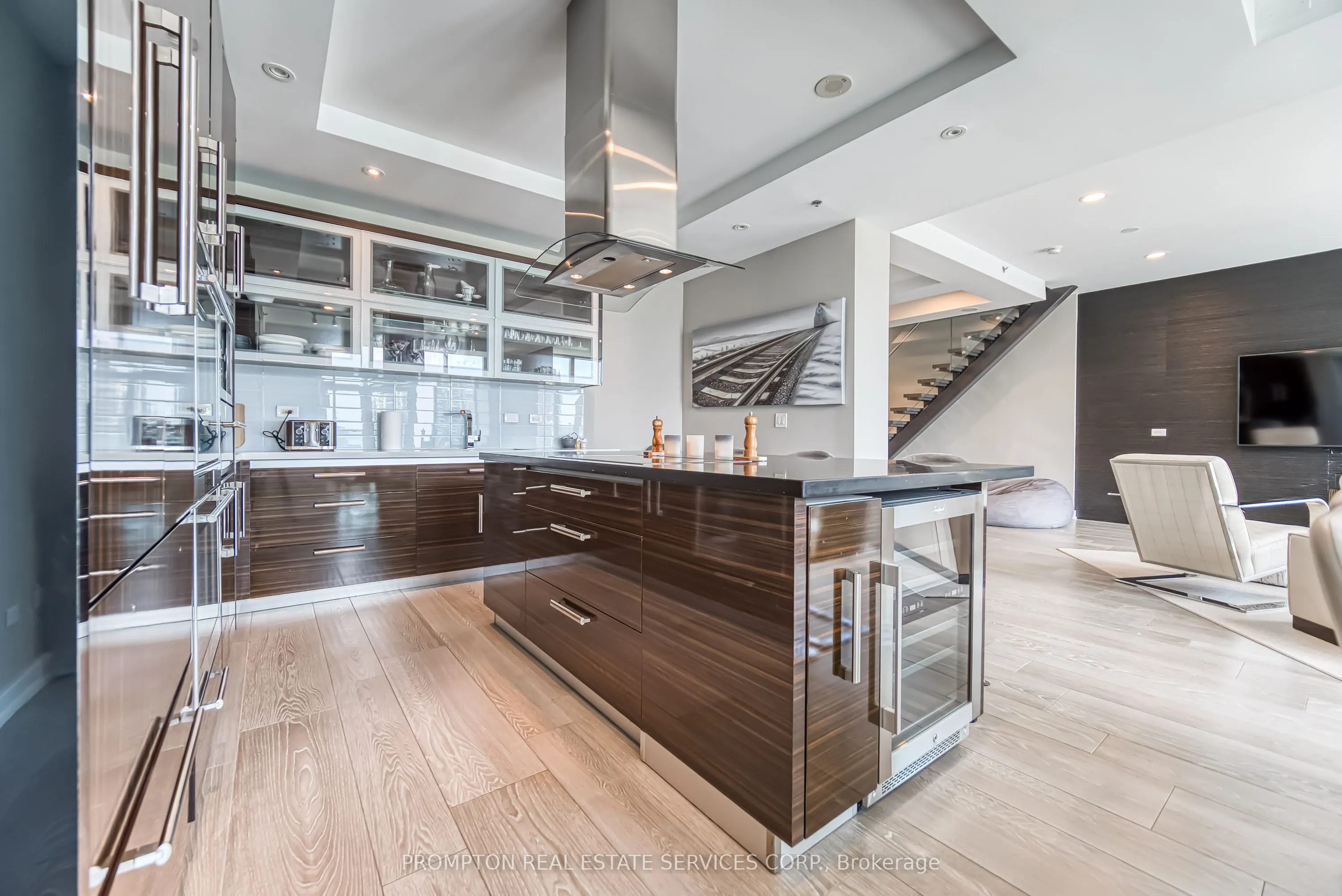 220 George Street, #1105