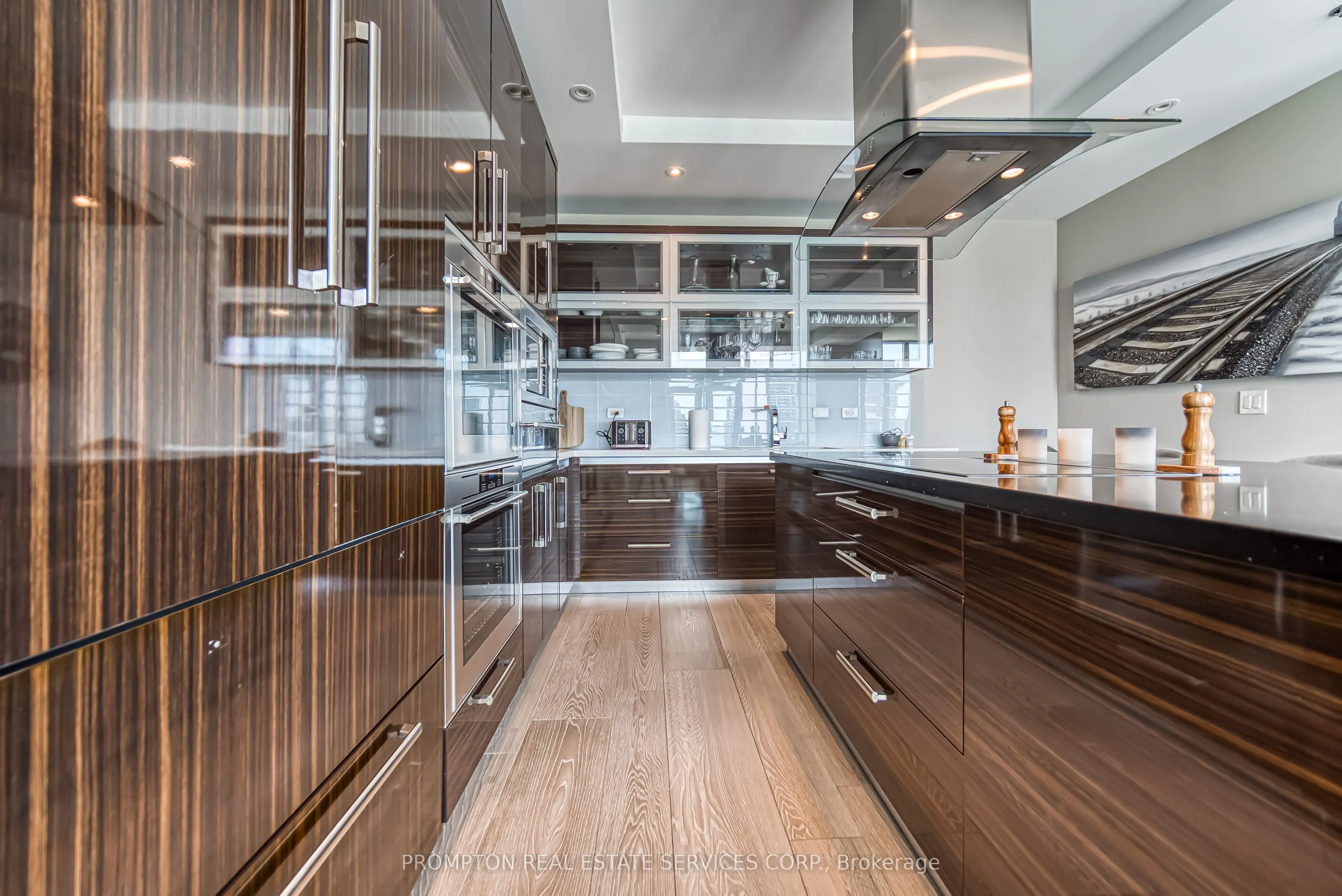 220 George Street, #1105