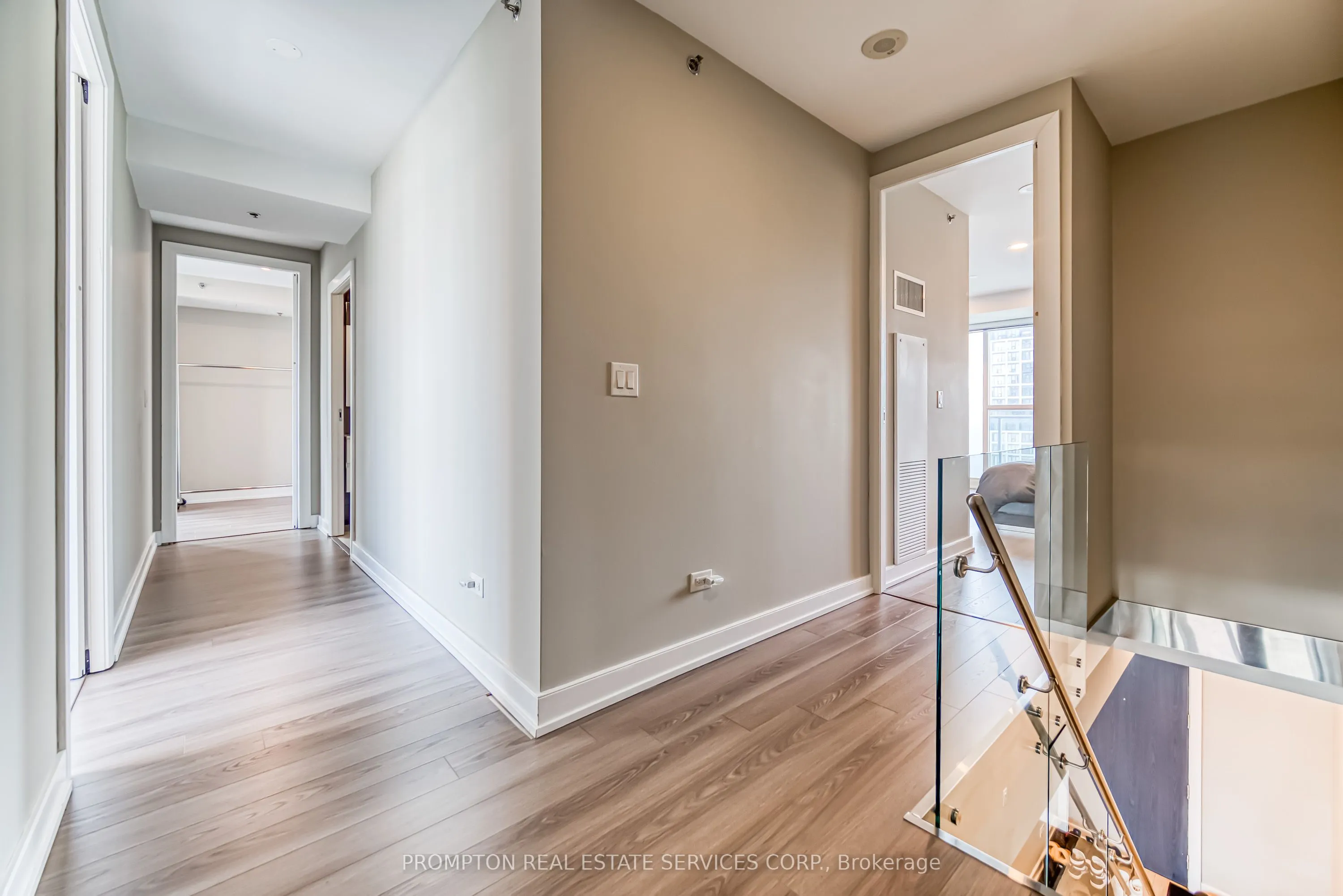 220 George Street, #1105