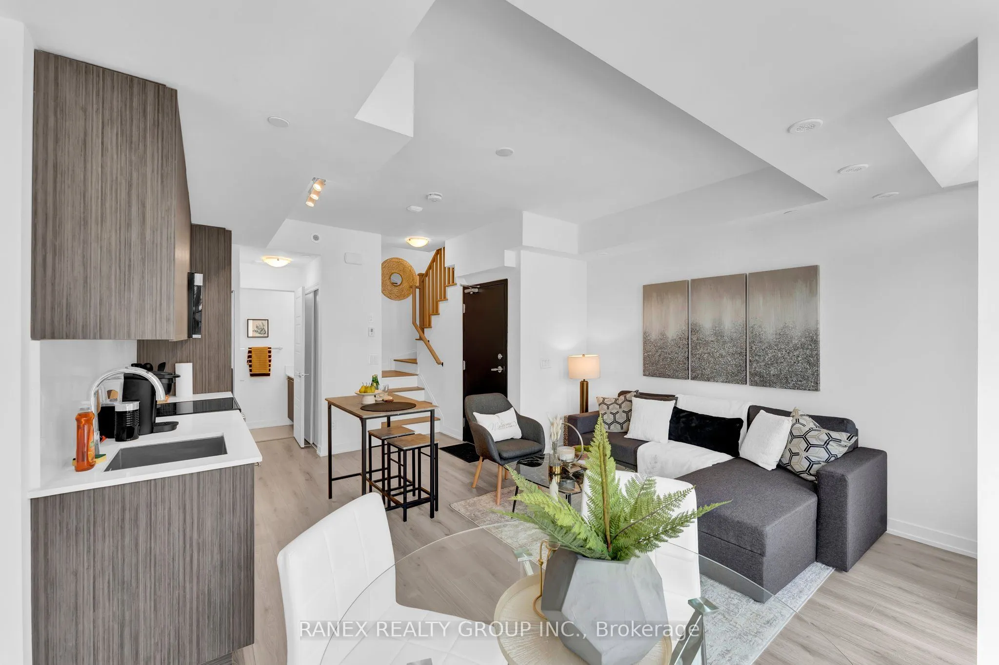 871 Sheppard Avenue W, #47