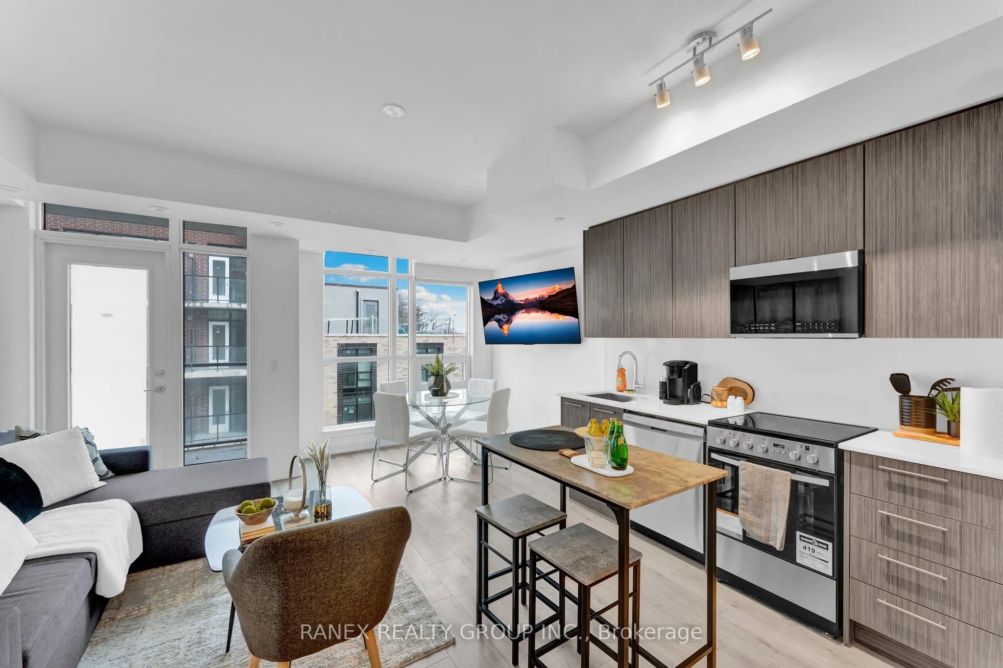 871 Sheppard Avenue W, #47