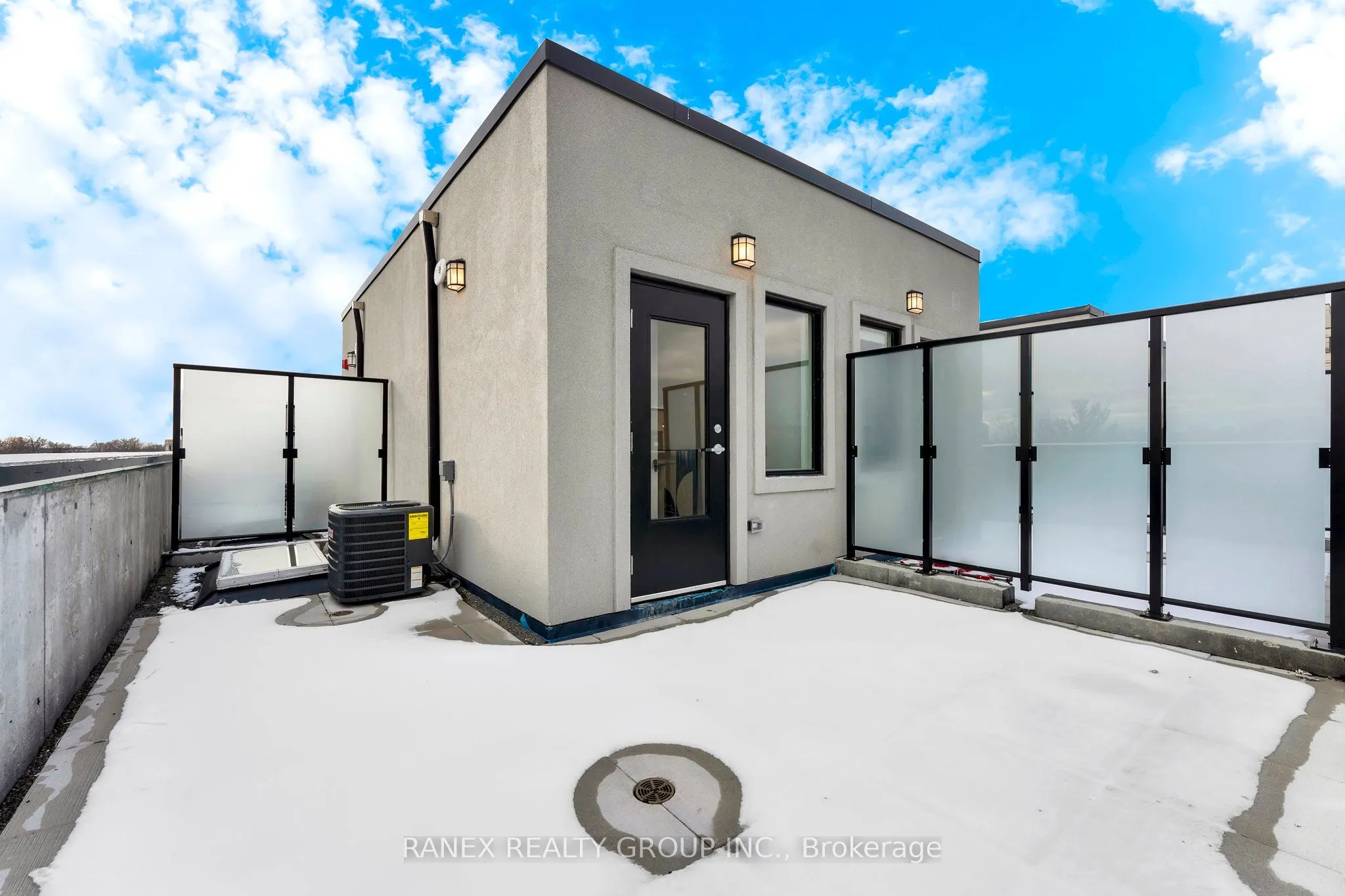 871 Sheppard Avenue W, #47