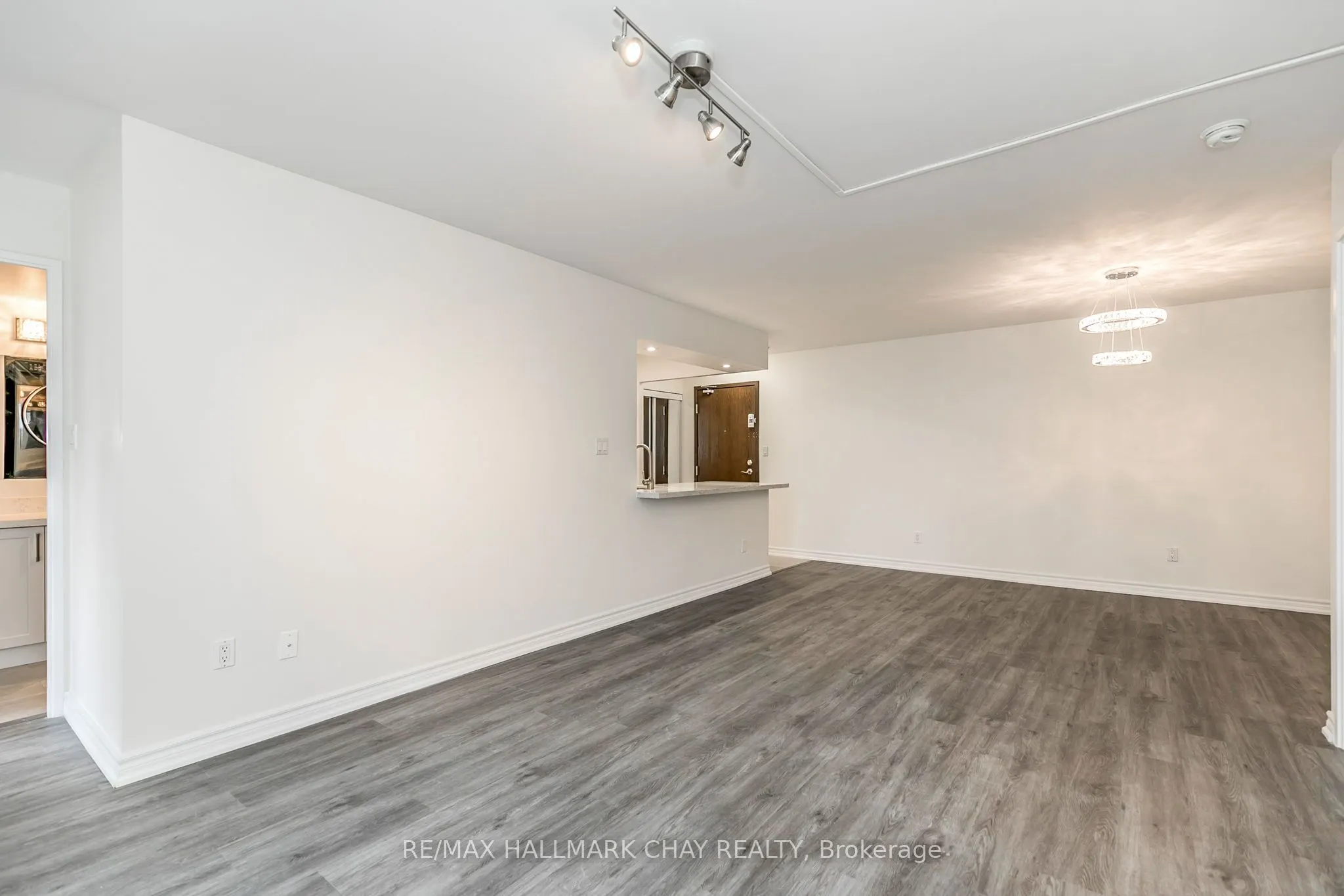 30 Greenfield Avenue, #1101