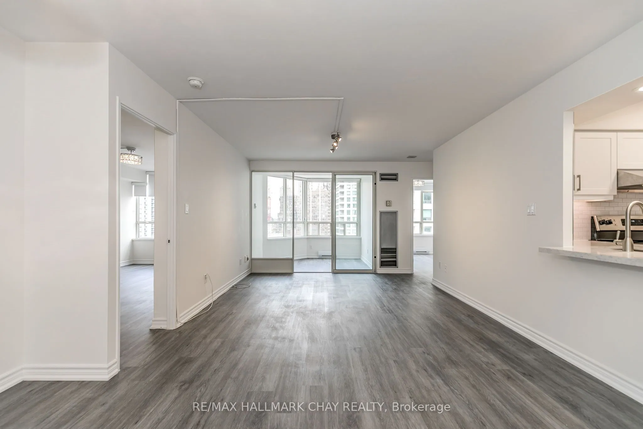30 Greenfield Avenue, #1101