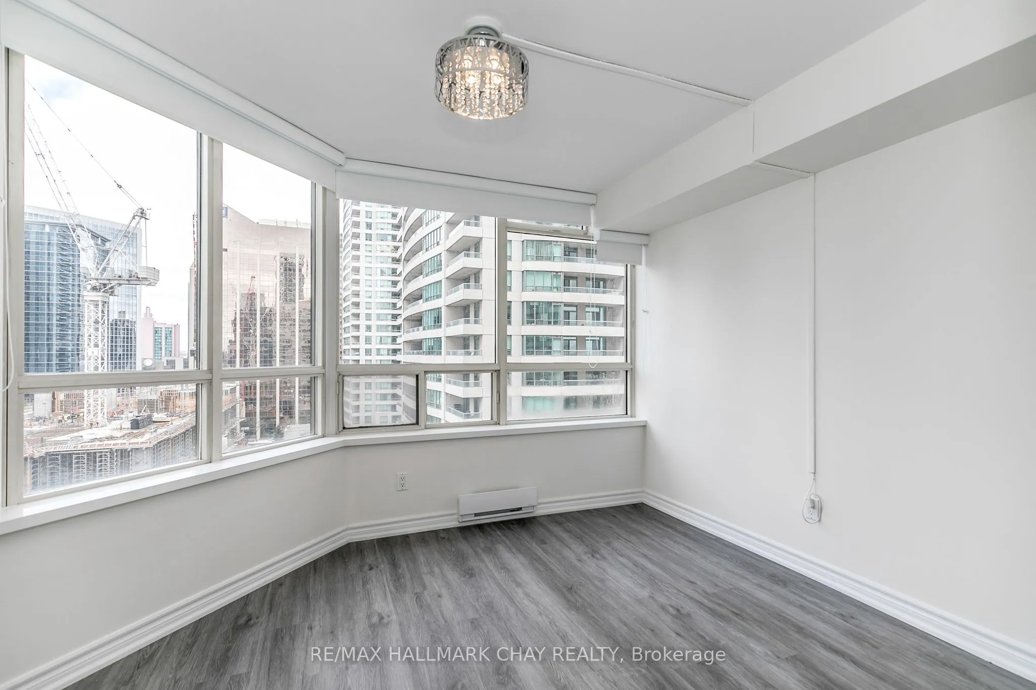 30 Greenfield Avenue, #1101