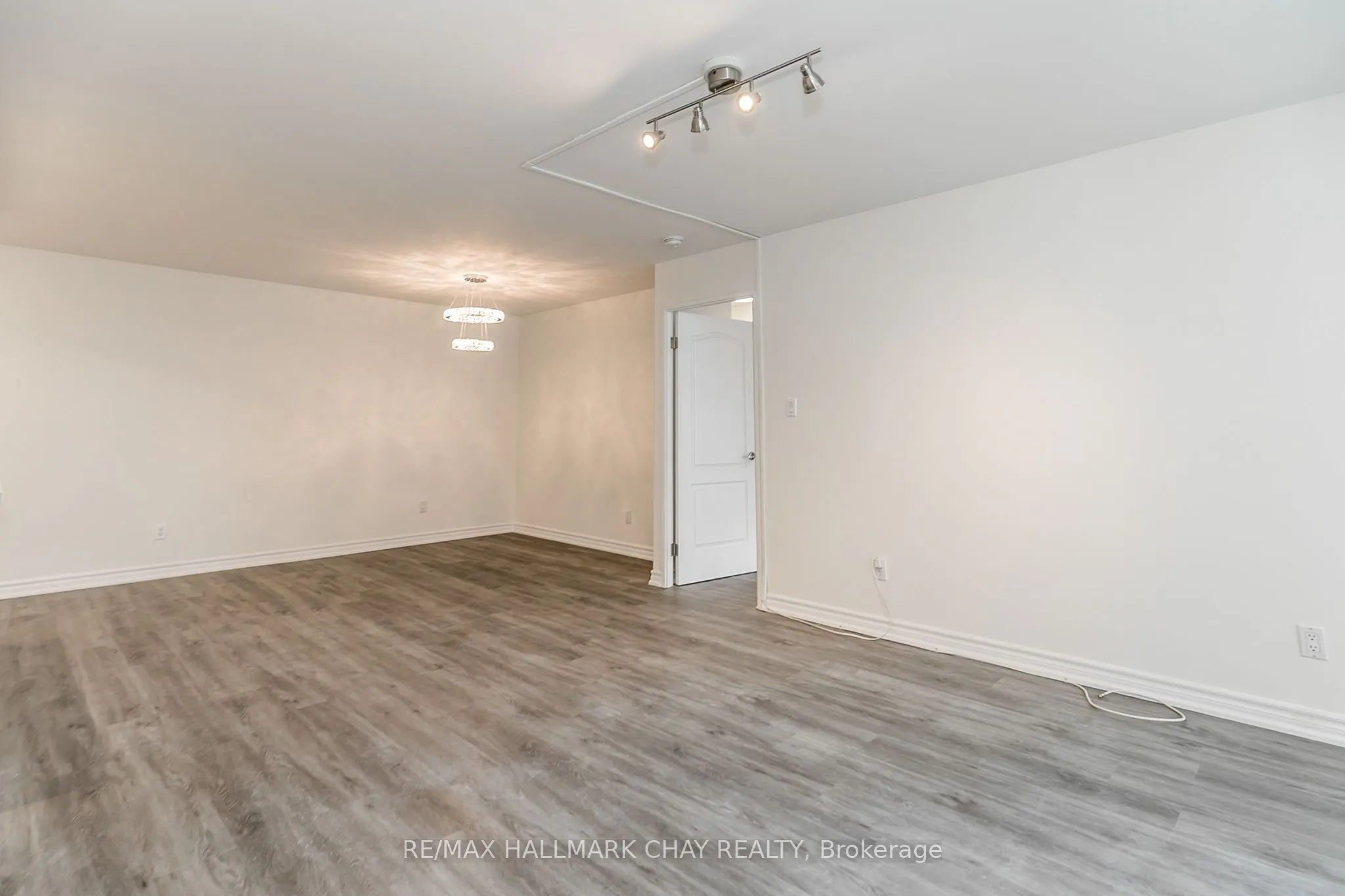 30 Greenfield Avenue, #1101