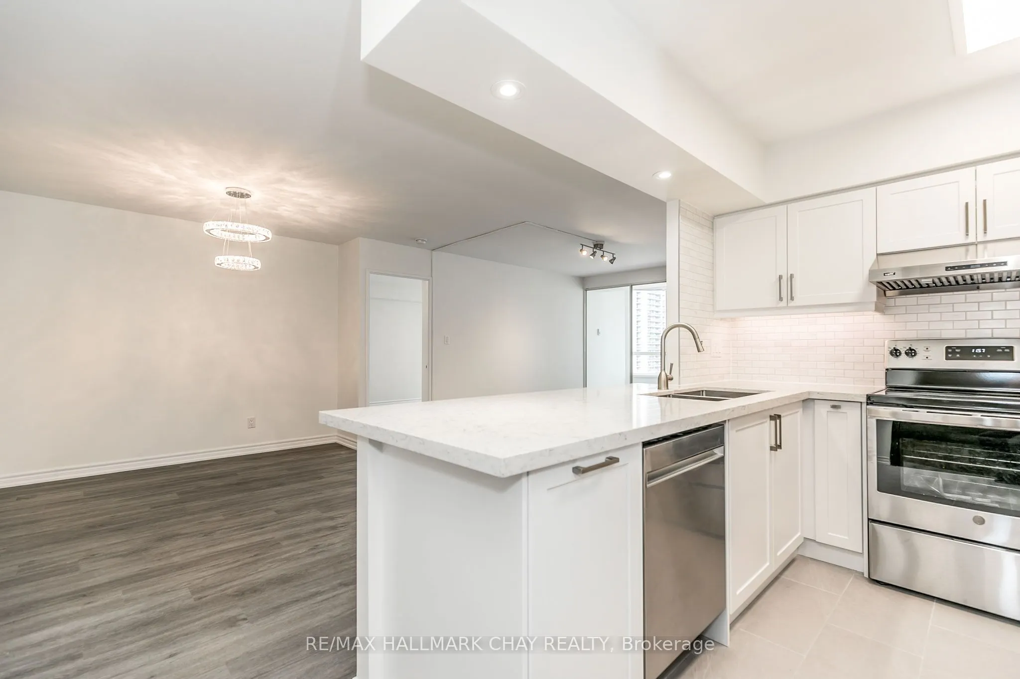 30 Greenfield Avenue, #1101