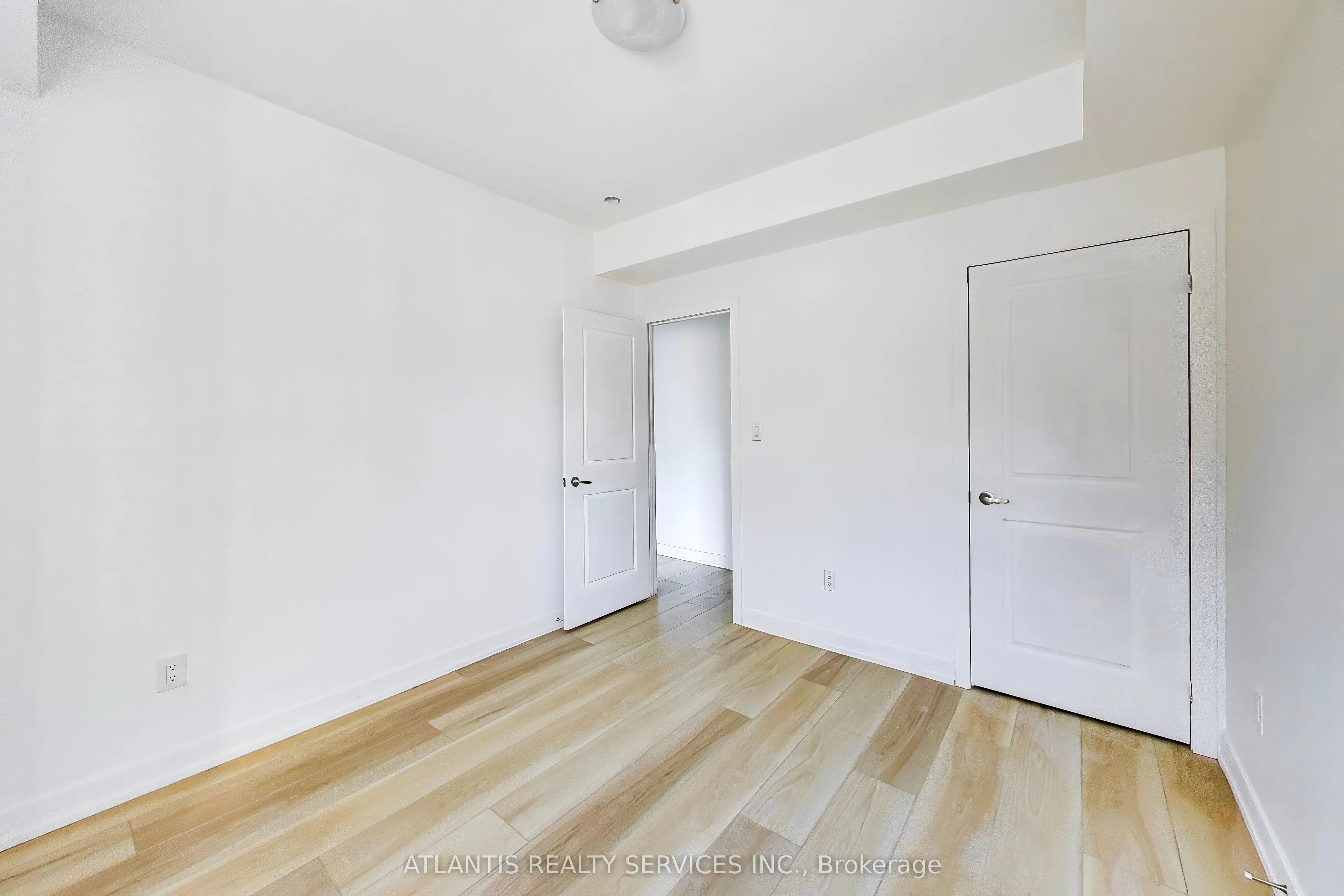 681 Dovercourt Road, #1