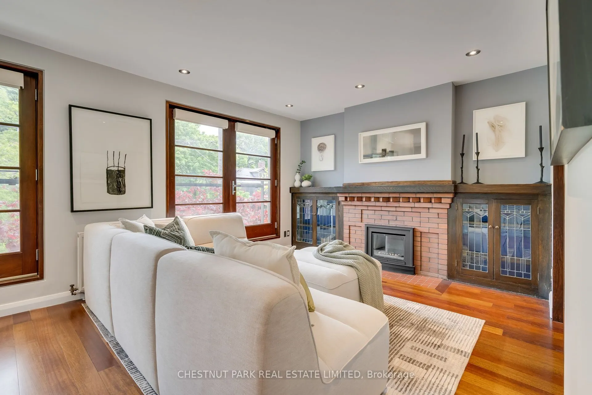 16 Inglewood Drive
