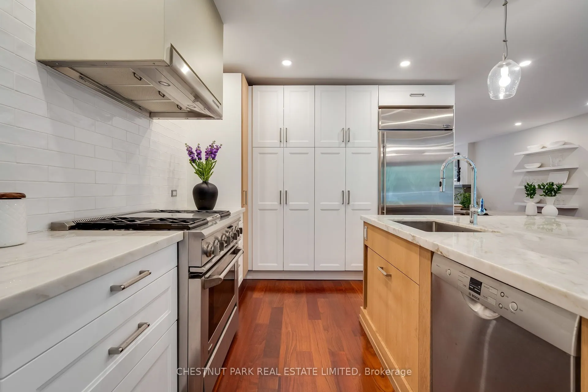 16 Inglewood Drive