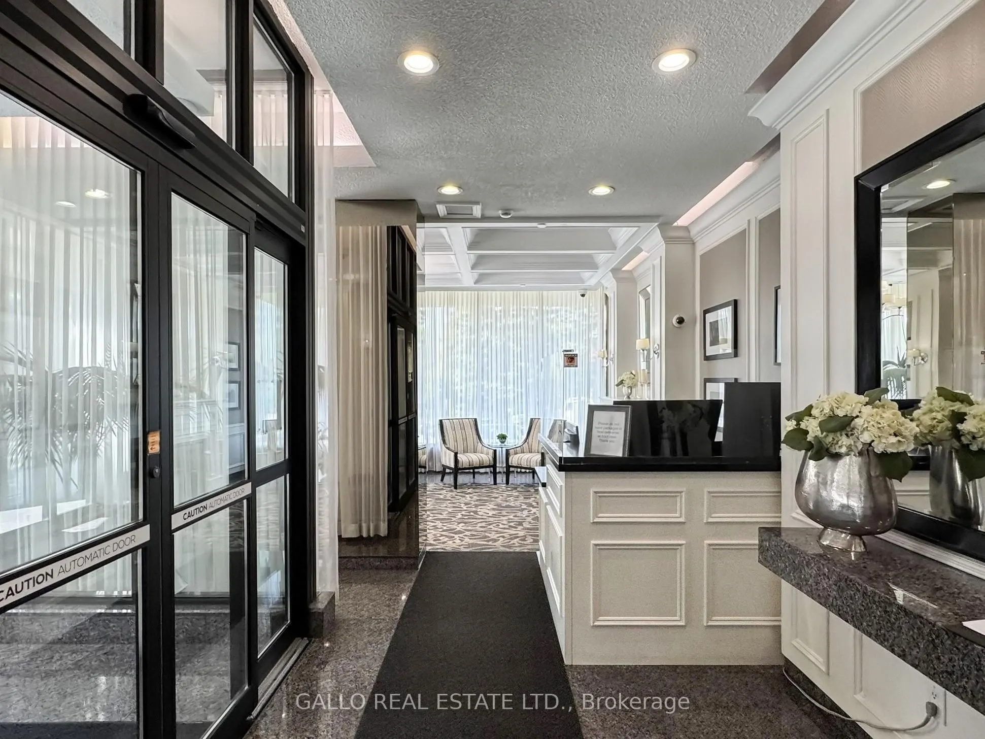 75 Graydon Hall Drive, #404