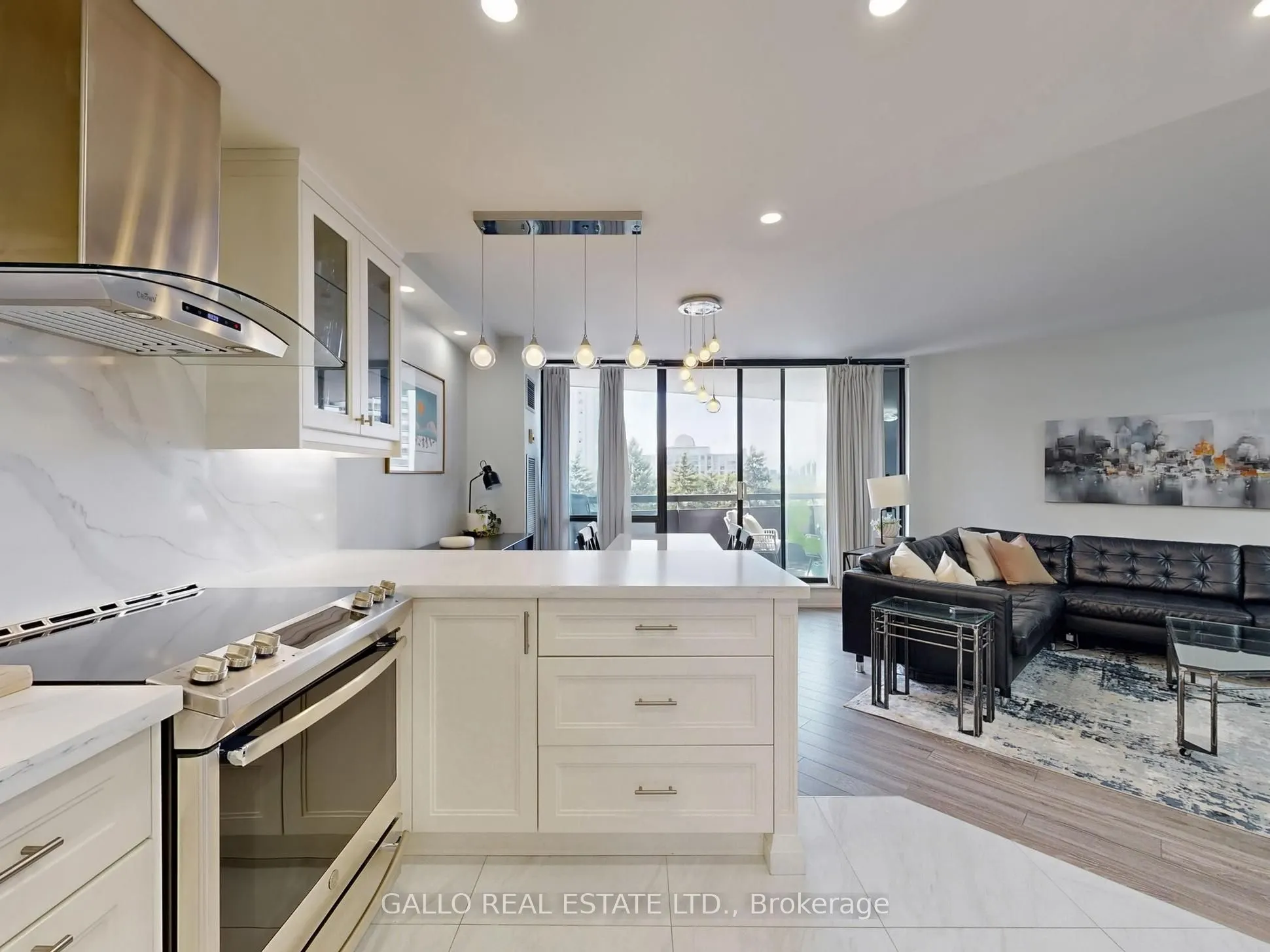 75 Graydon Hall Drive, #404