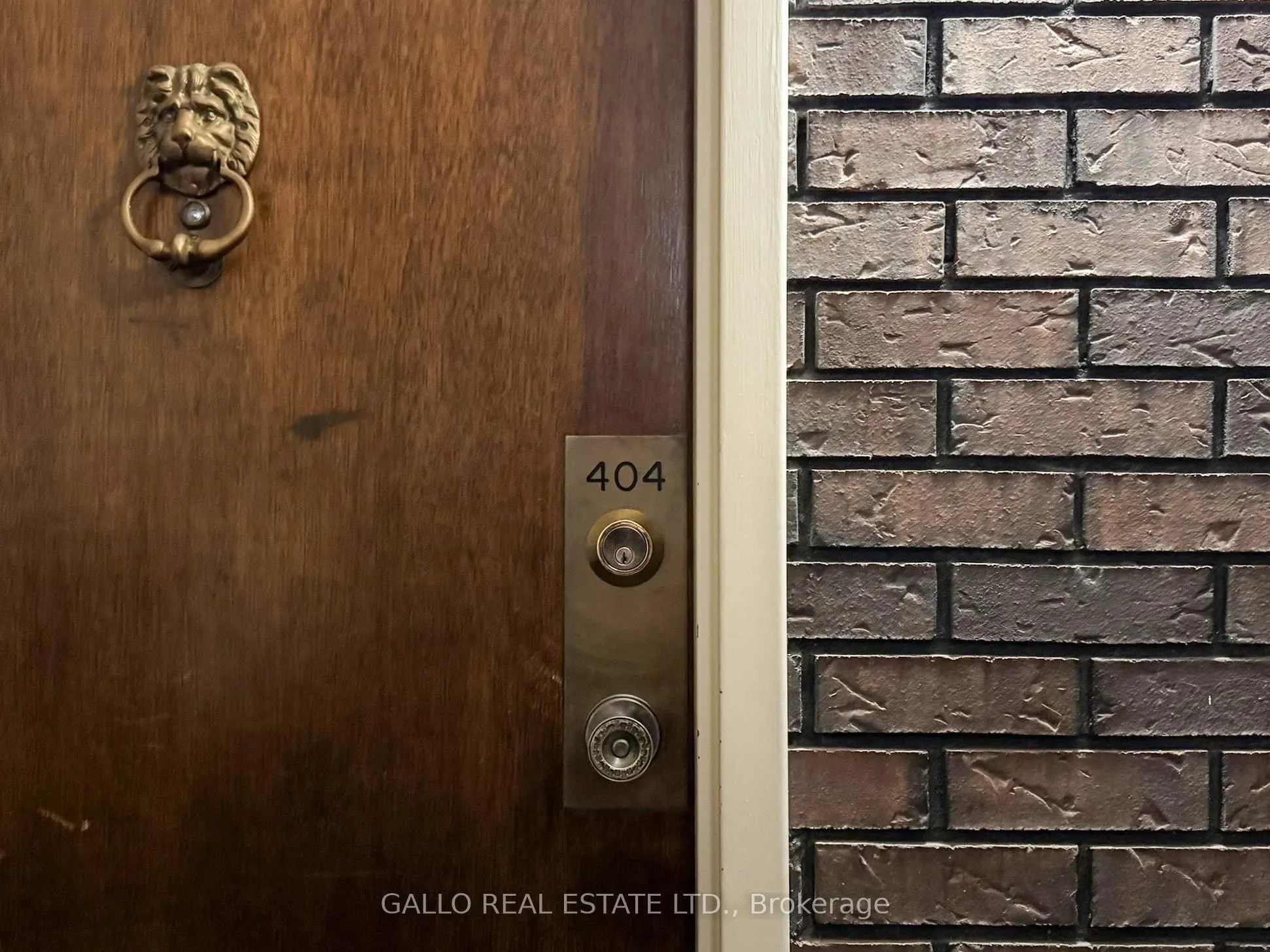 75 Graydon Hall Drive, #404