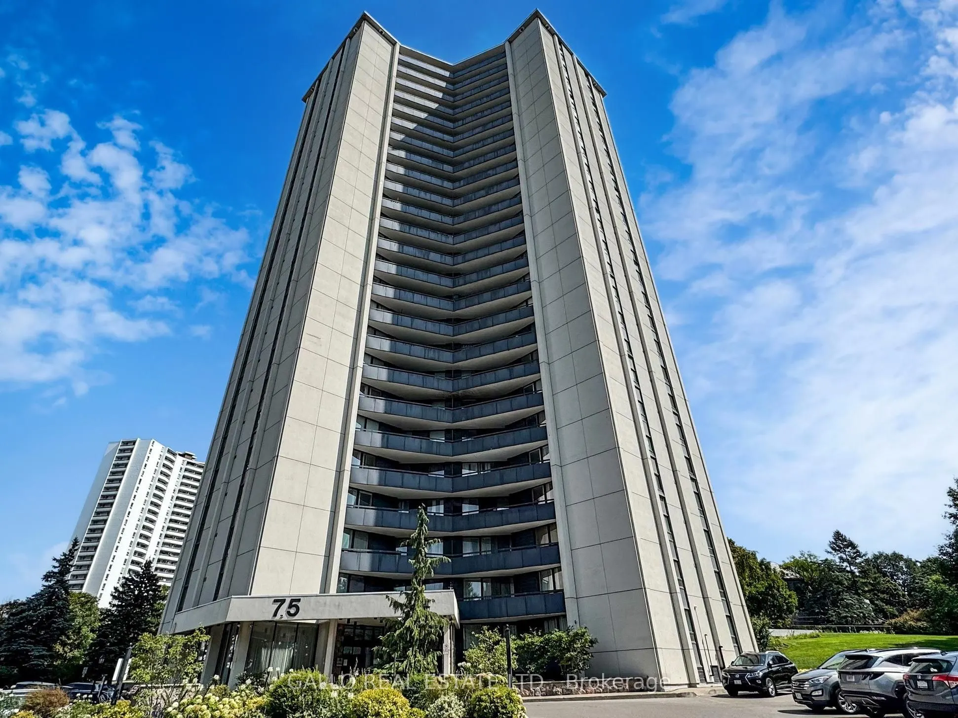 75 Graydon Hall Drive, #404