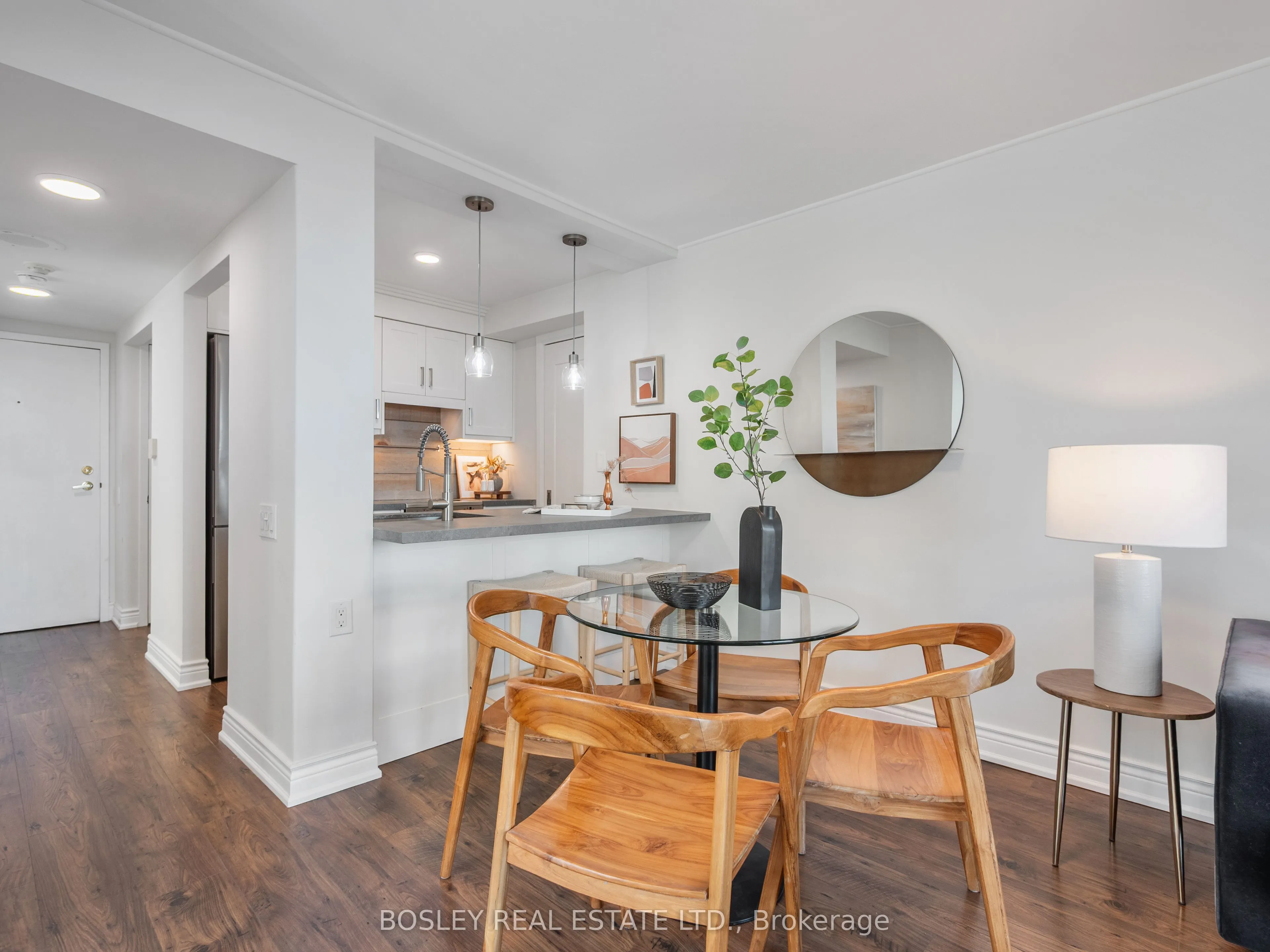 409 Bloor Street E, #903