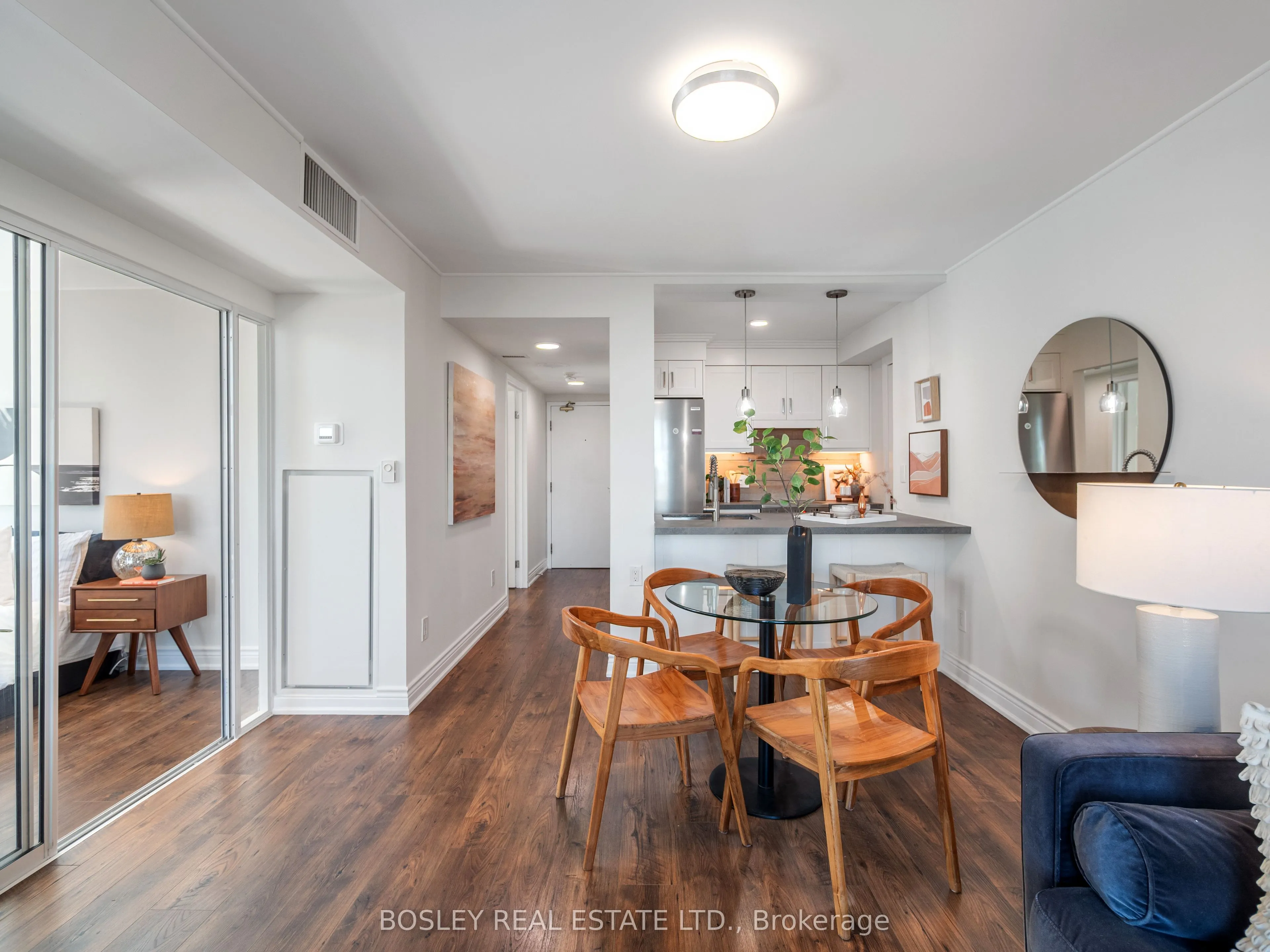 409 Bloor Street E, #903