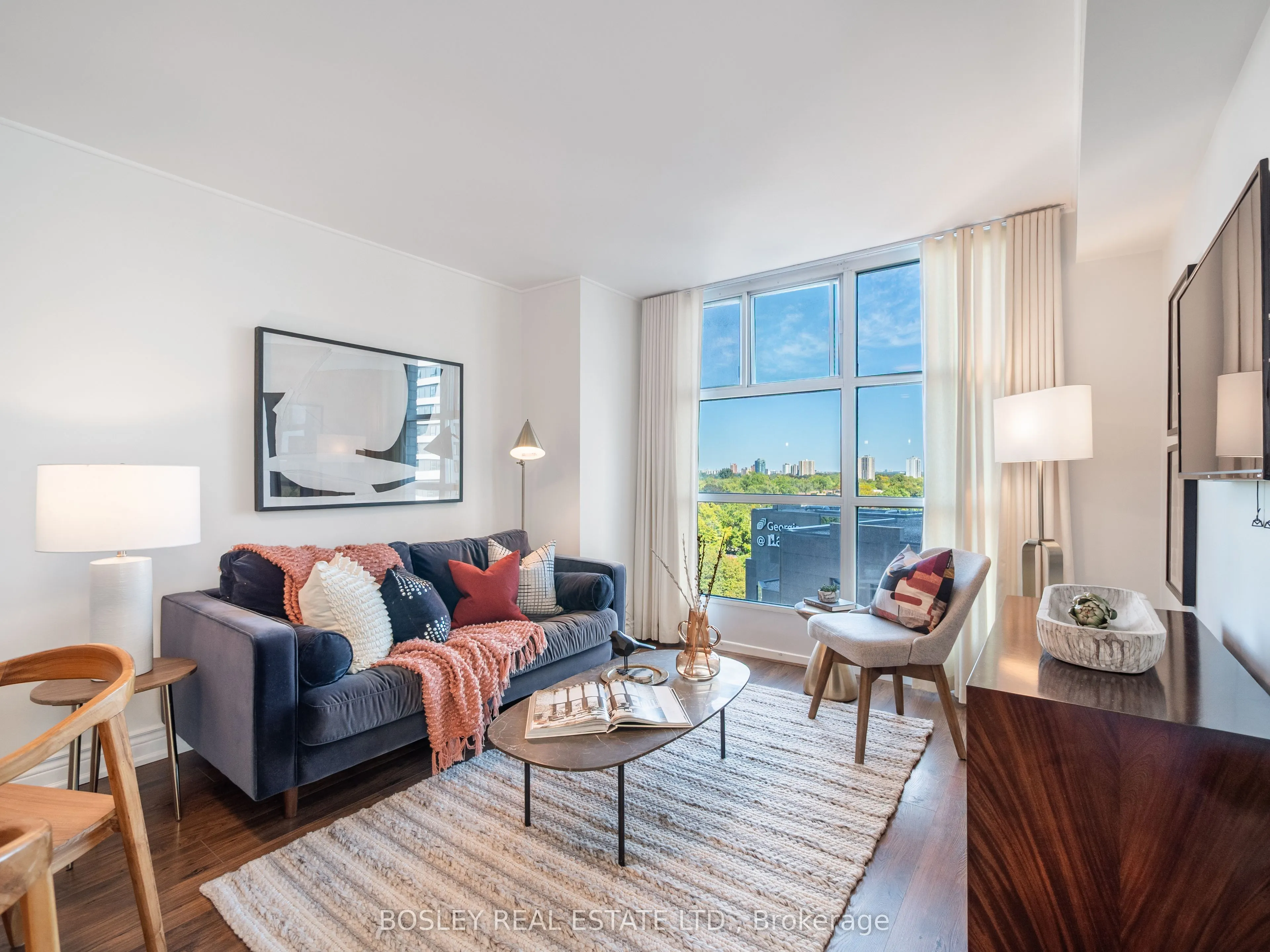 409 Bloor Street E, #903