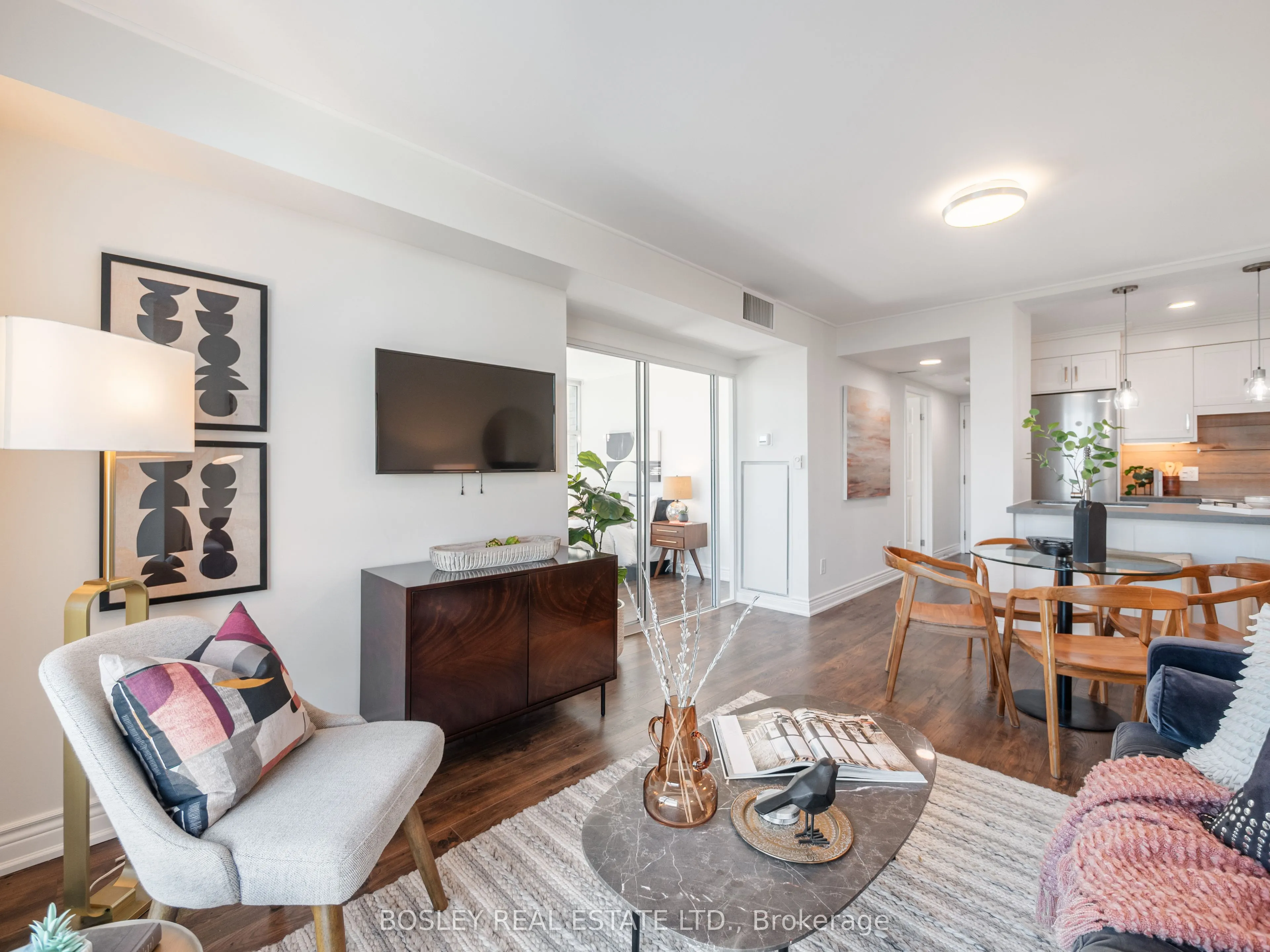 409 Bloor Street E, #903