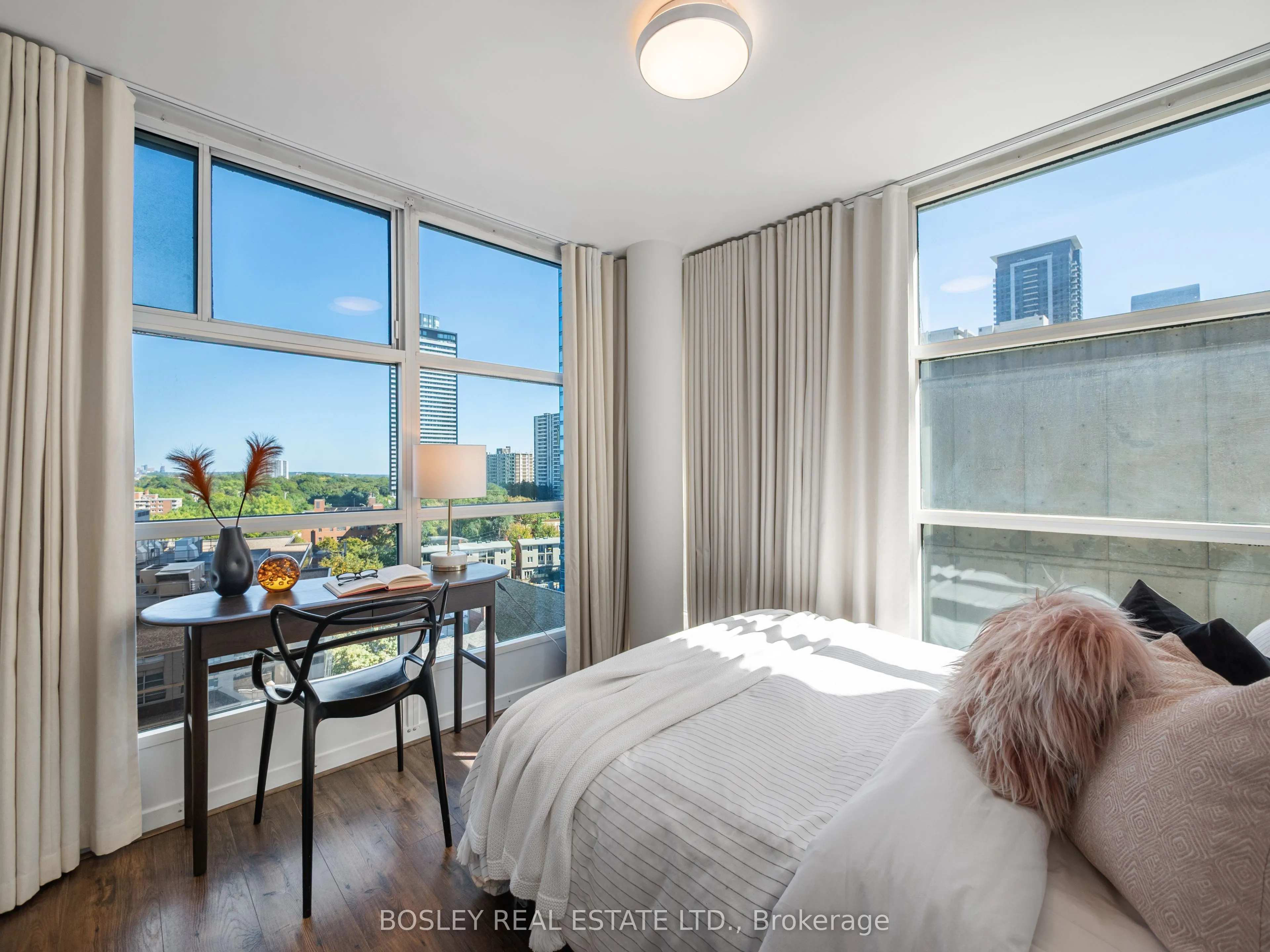 409 Bloor Street E, #903