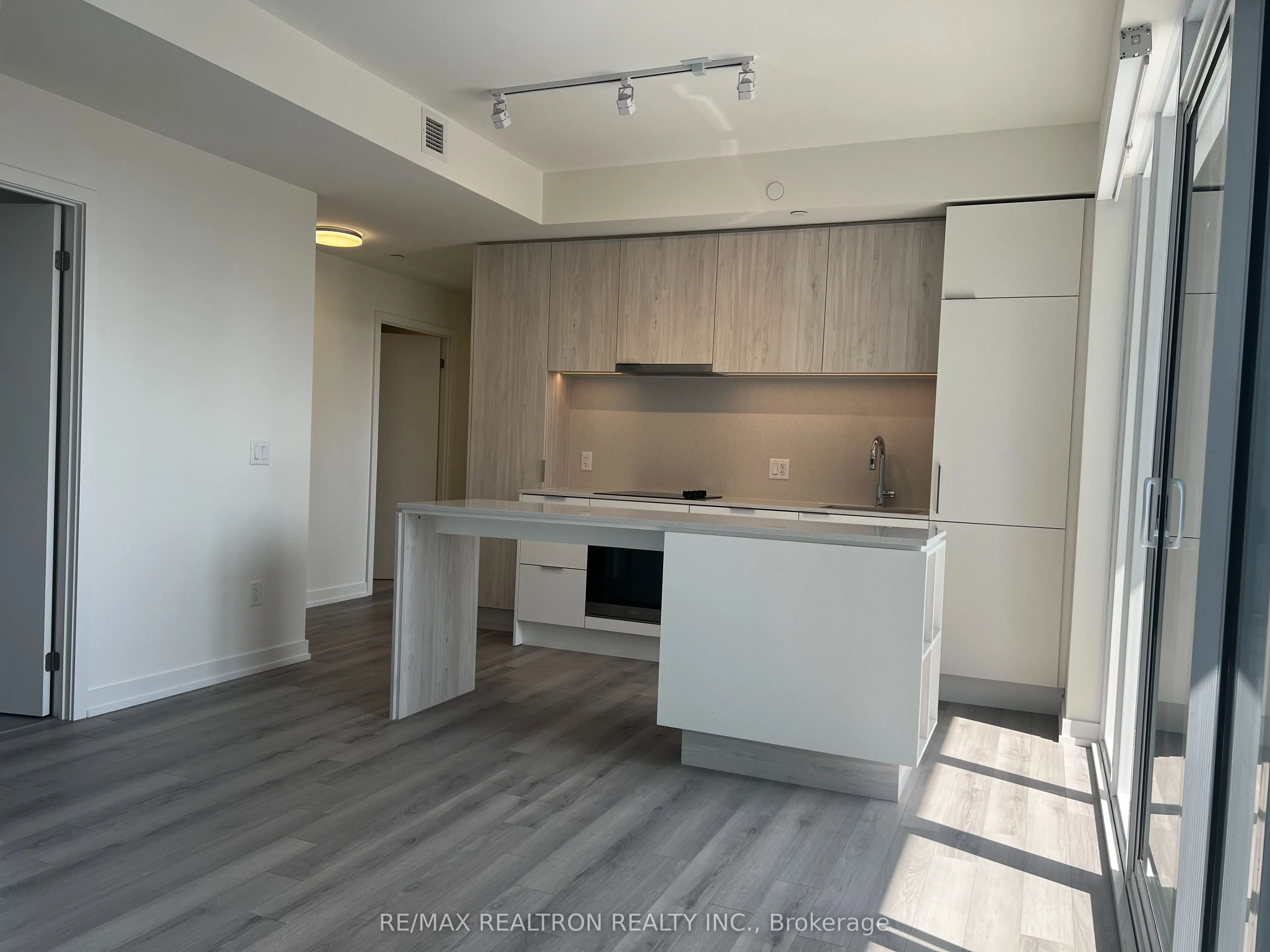 89 Church Street, #1809
