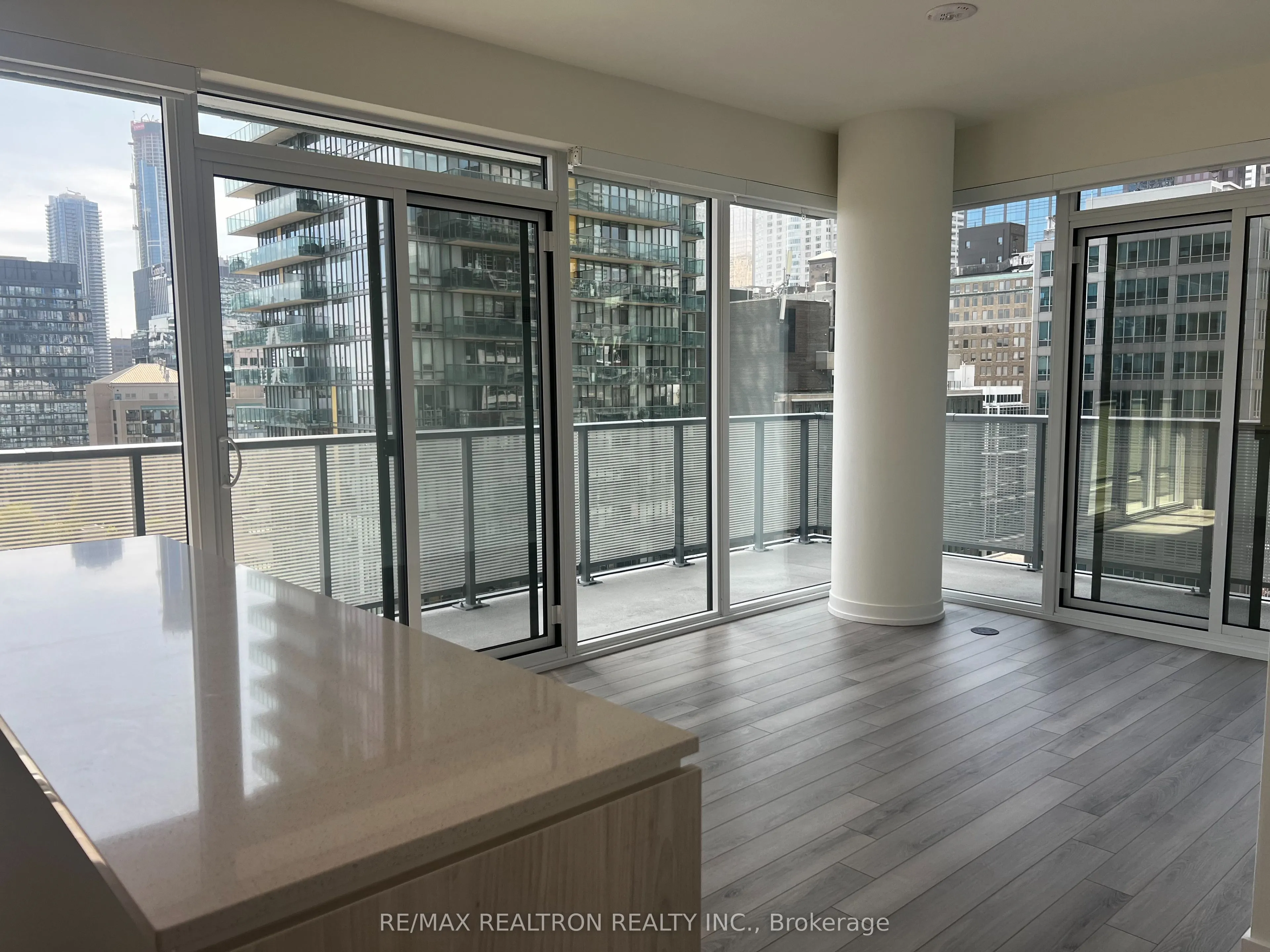 89 Church Street, #1809
