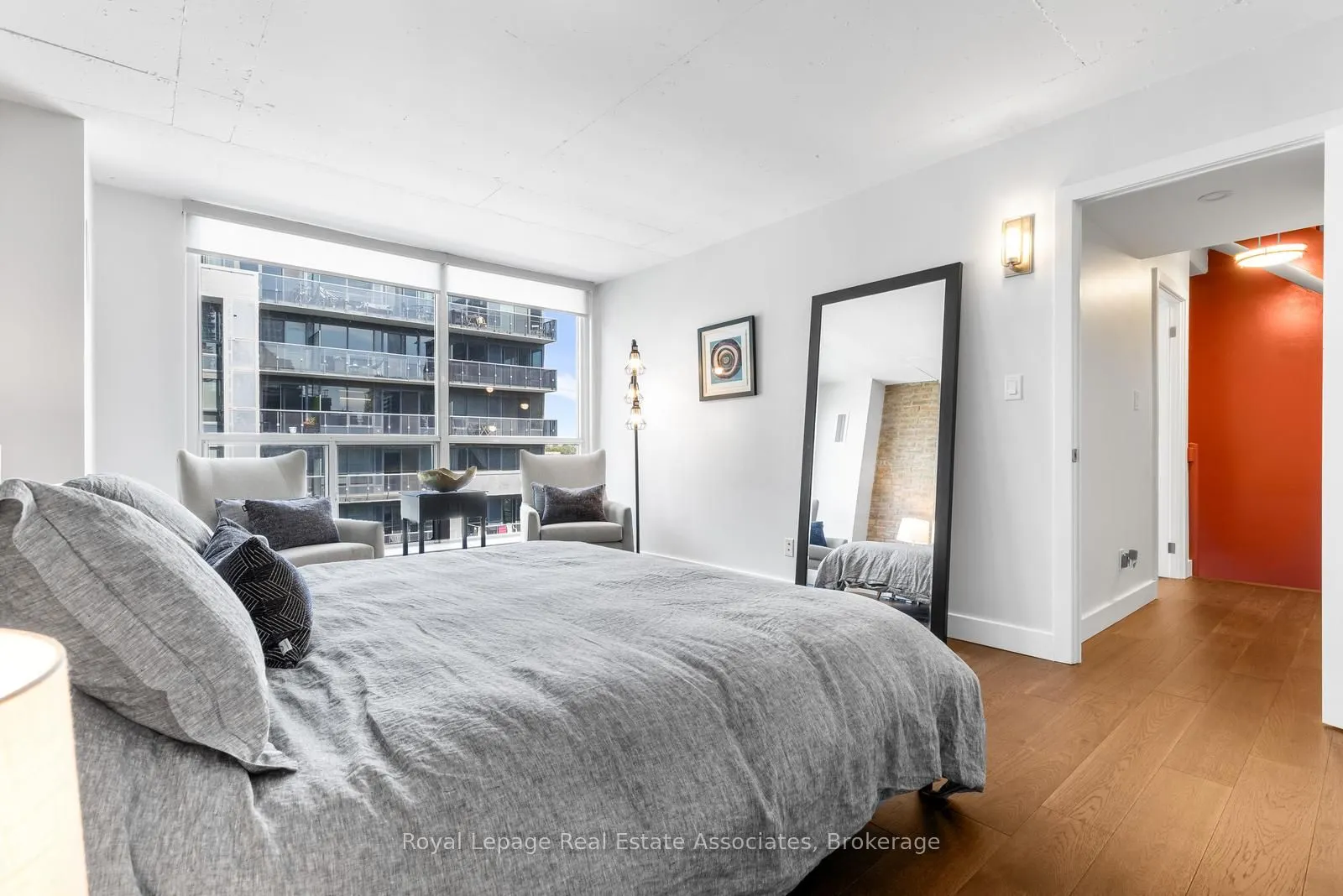 1029 King Street W, #826