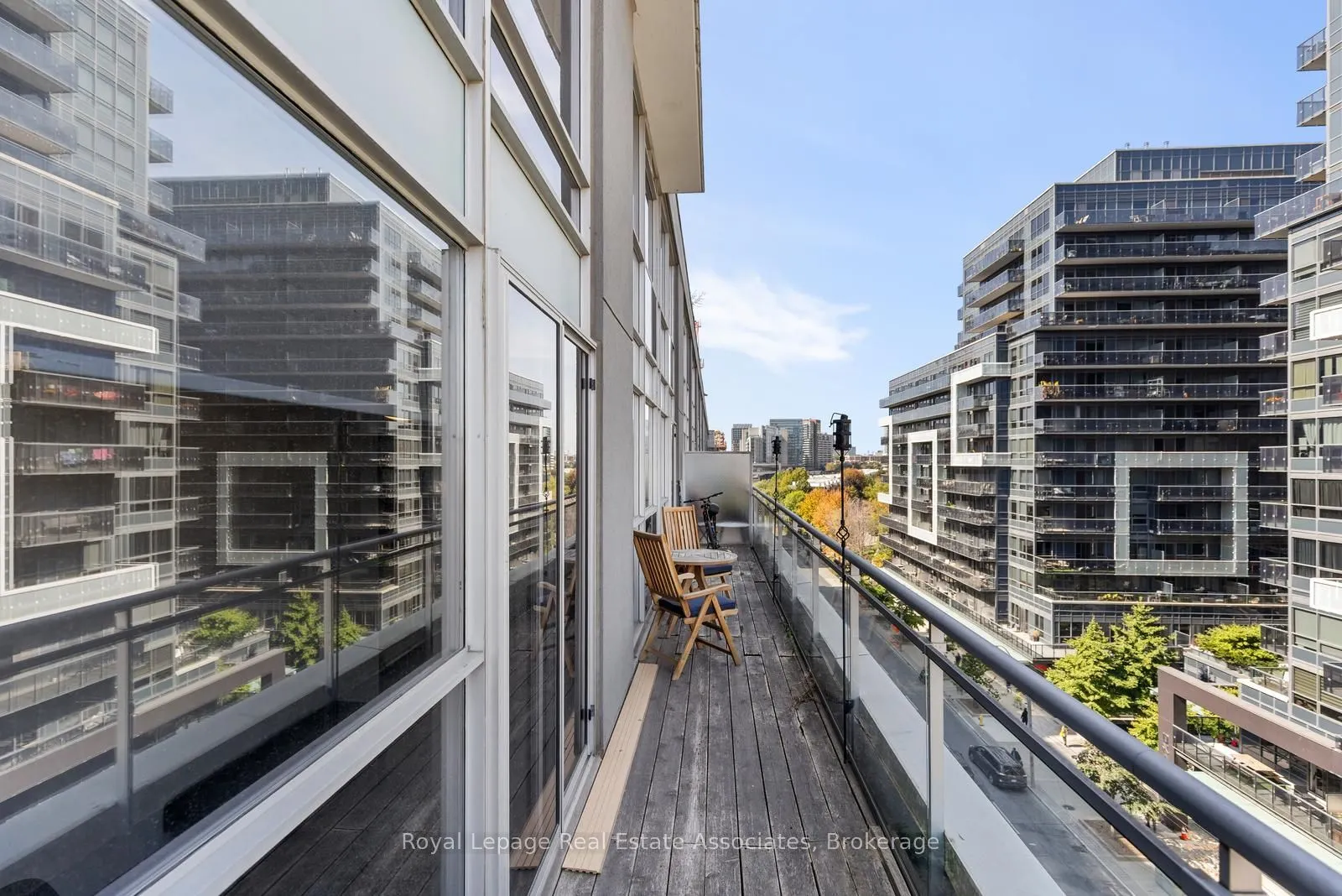 1029 King Street W, #826