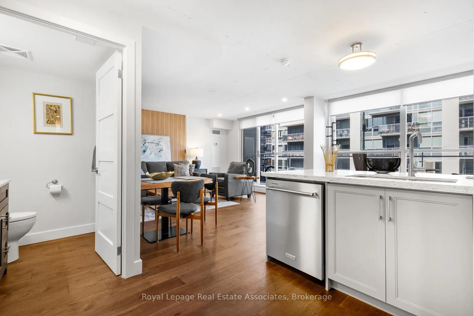 1029 King Street W, #826