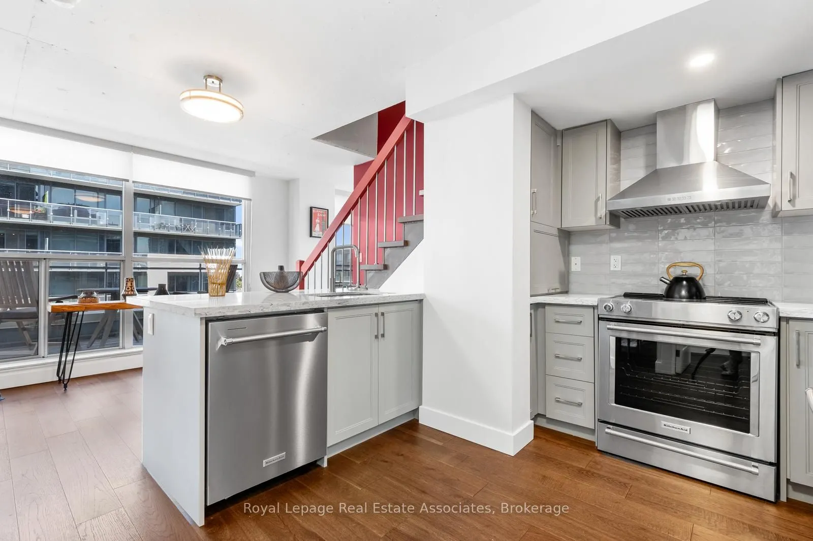 1029 King Street W, #826