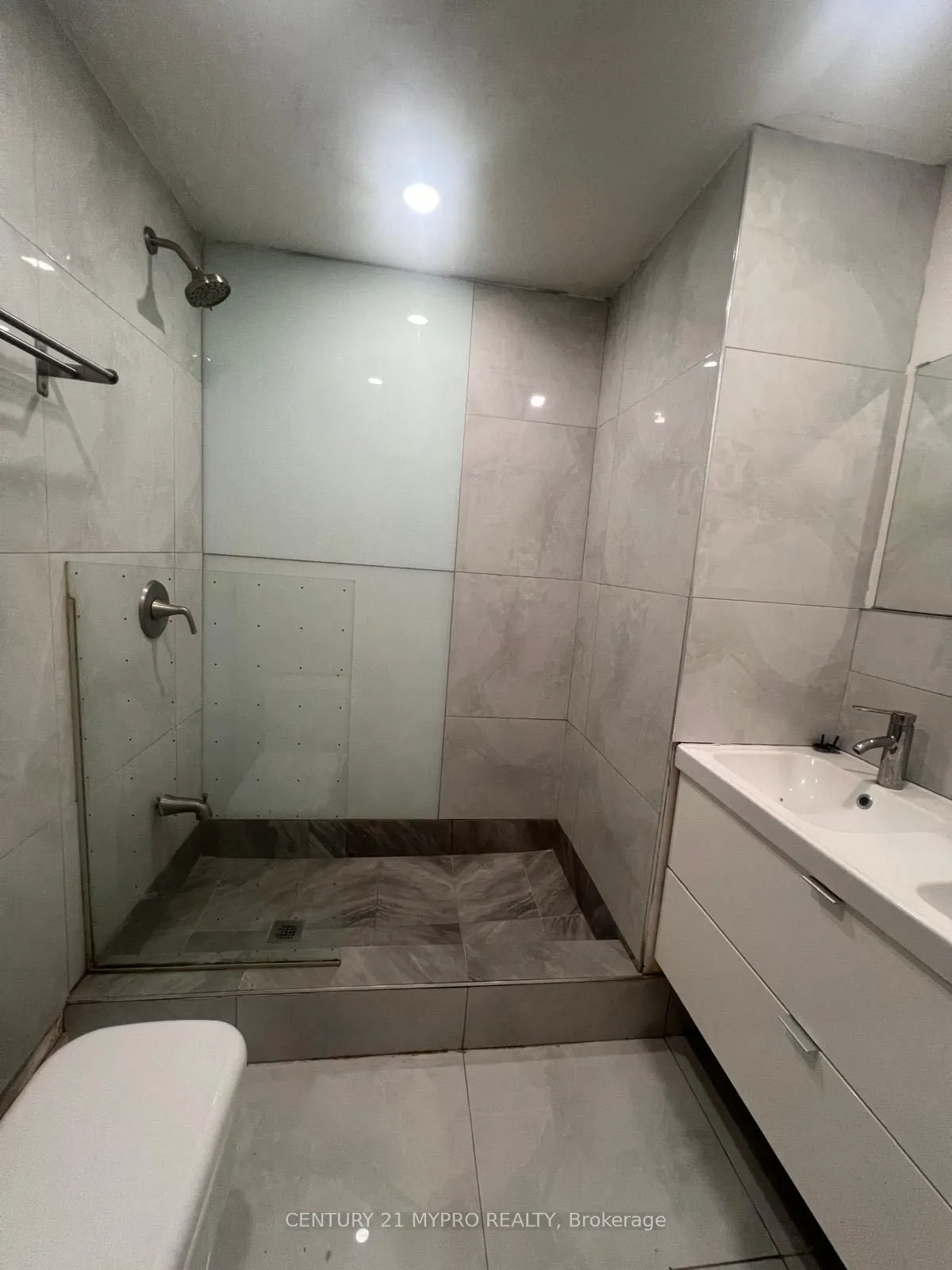 60 Northey Drive, #Bsmt