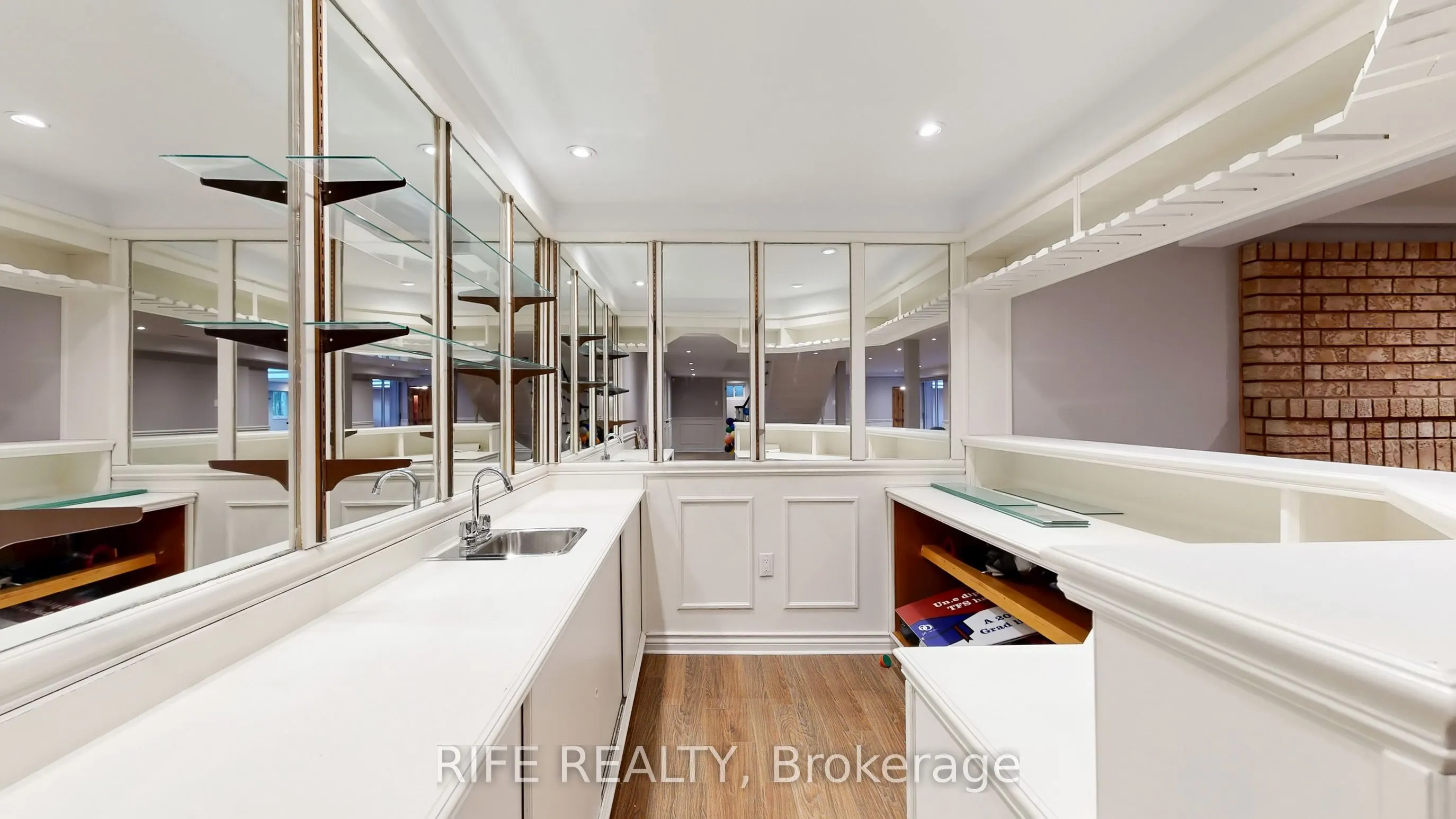 150 Abbeywood Trail